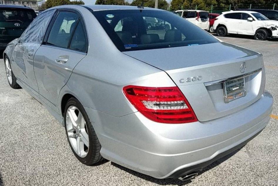 หัวตัดBENZ W204 facelift