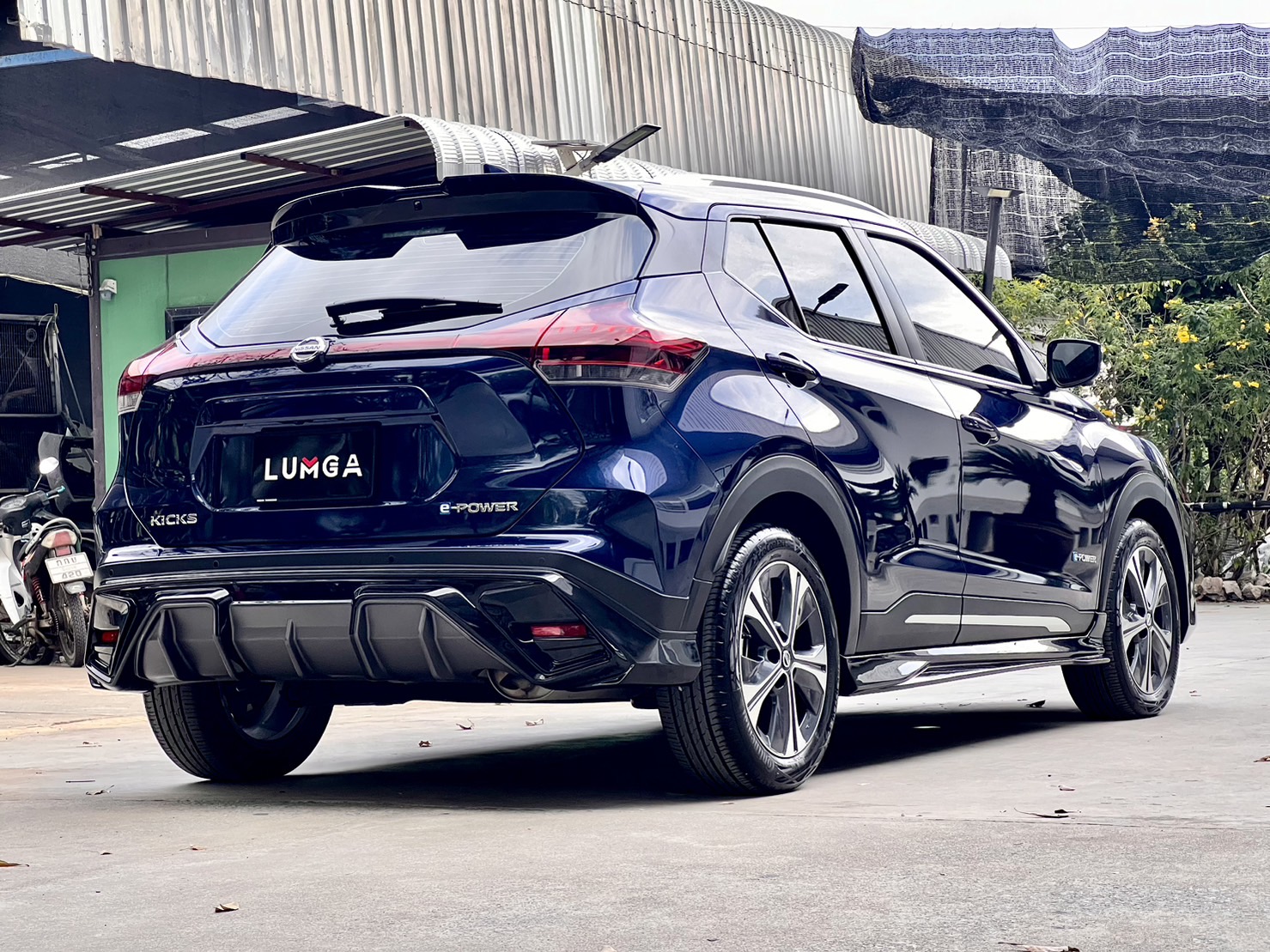 Nissan Kick 2022 Lumga bodykits