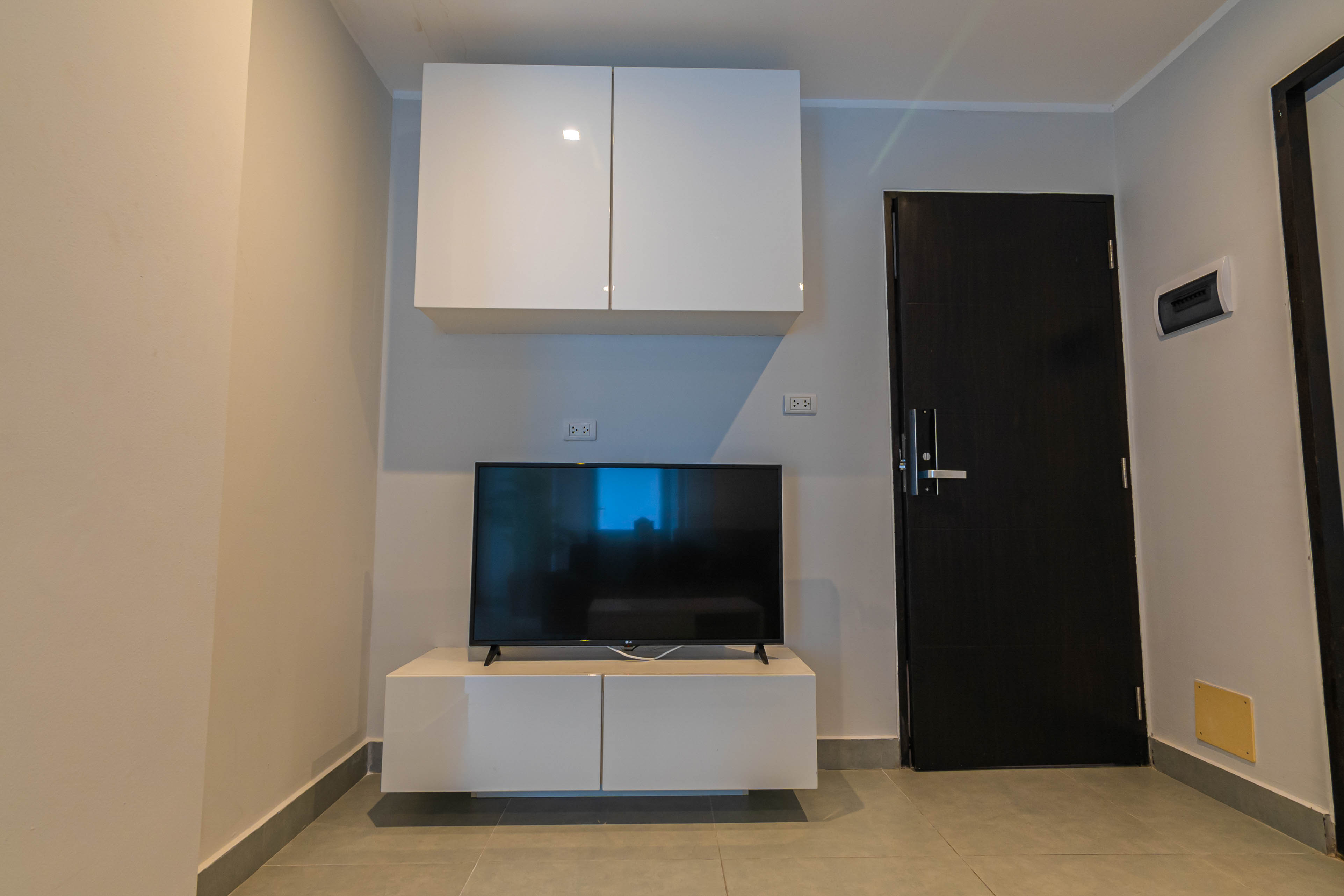 For Rent : Condo in Chalong area Tower I, 2 Bedroom 2 Bathroom, 6th flr.