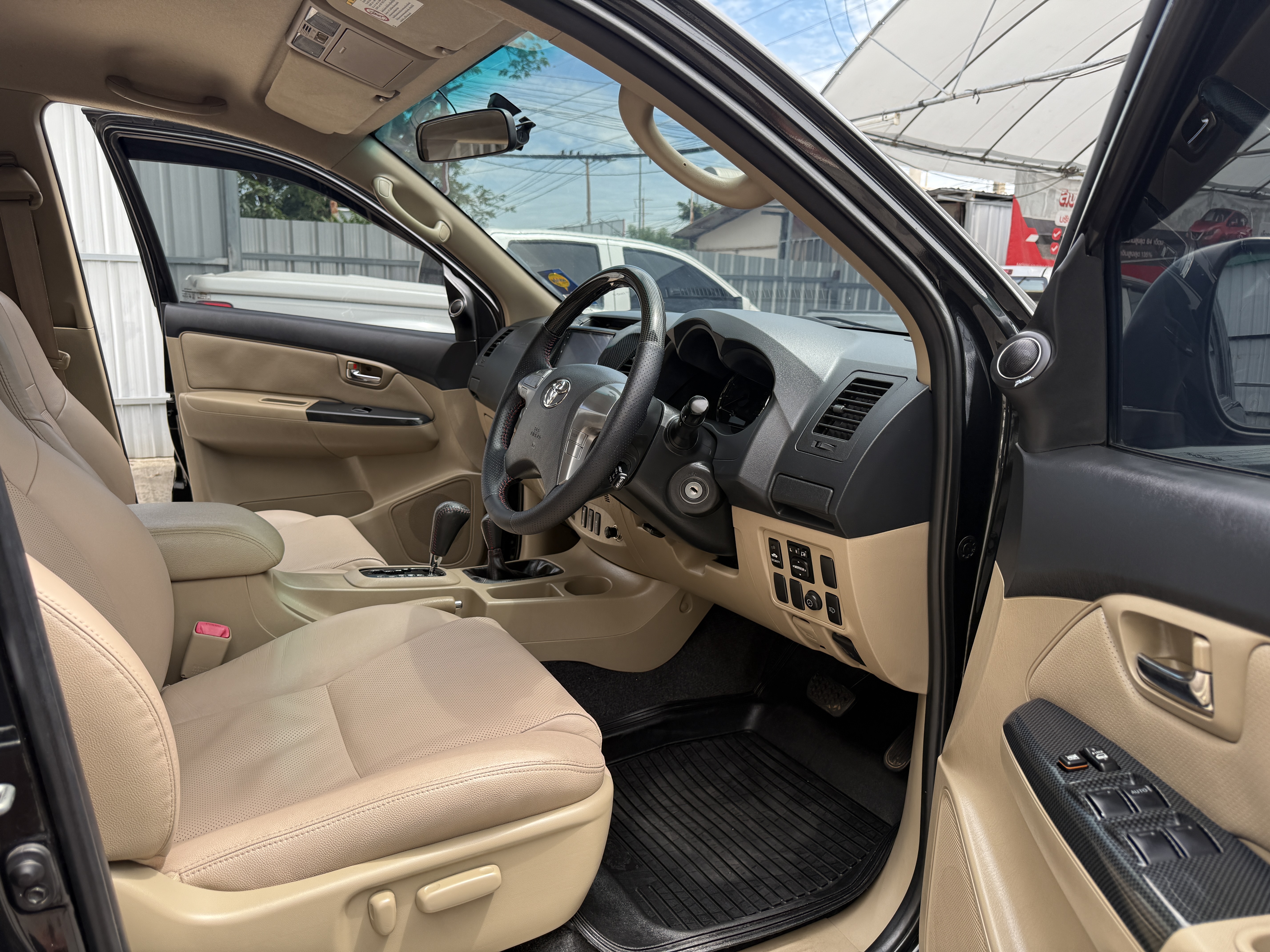 Toyota Fortuner Champ 3.0 V 4WD TRD Sportivo At 2012 ดำ