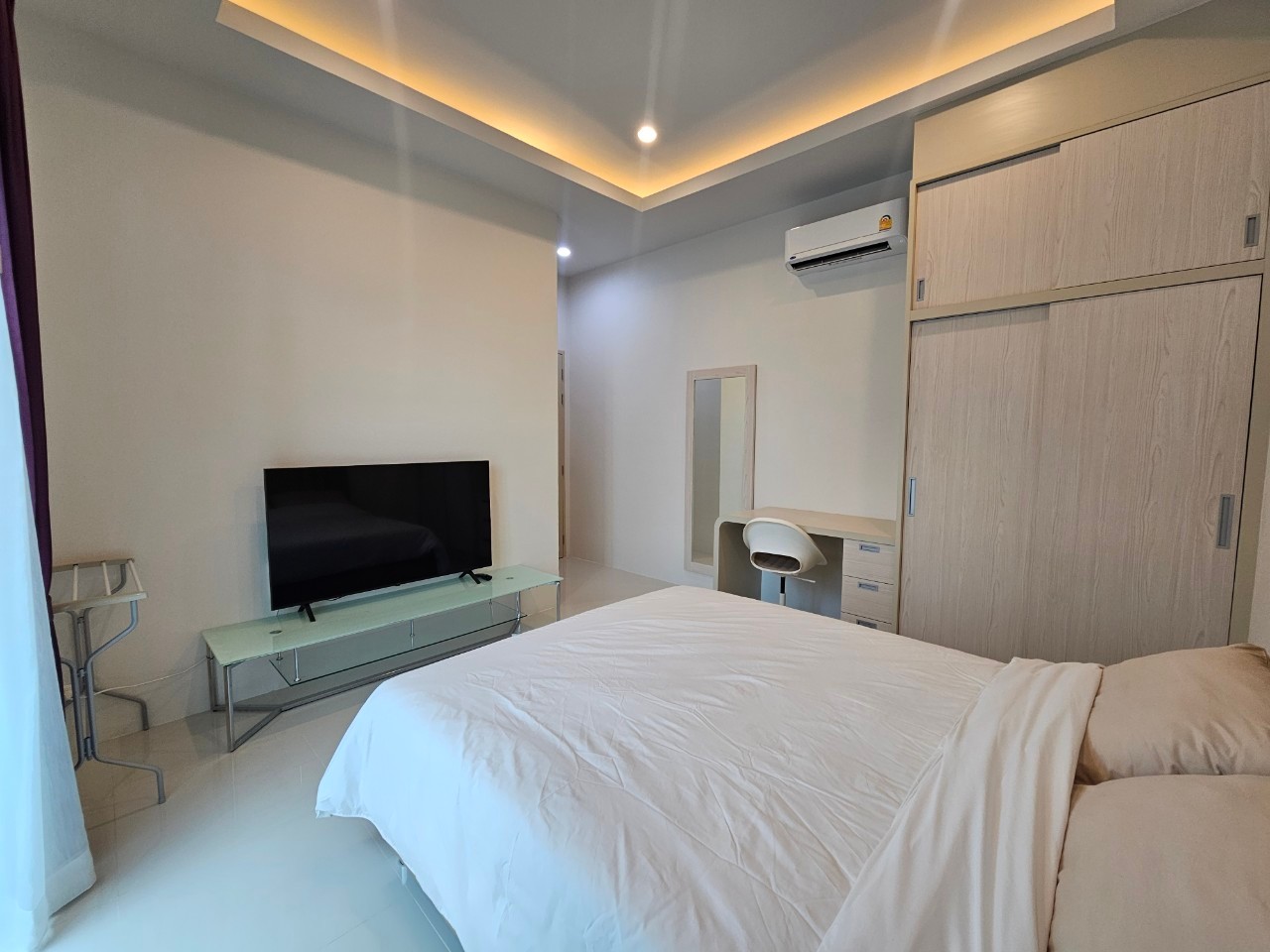 For Rent : Thalang, Private pool villa modern luxury style, 2 Bedrooms 3 Bathrooms