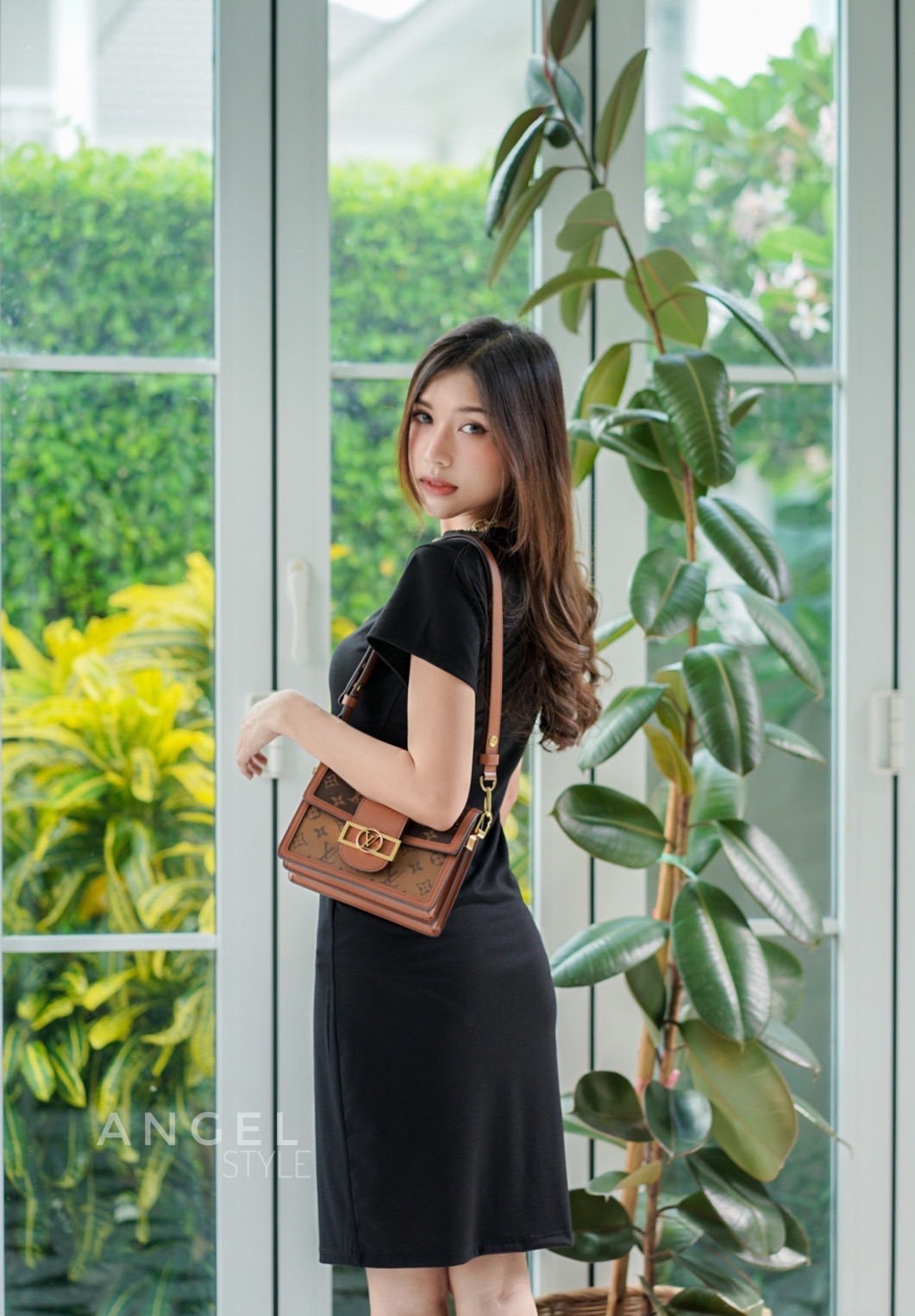 เดรสย่นข้าง