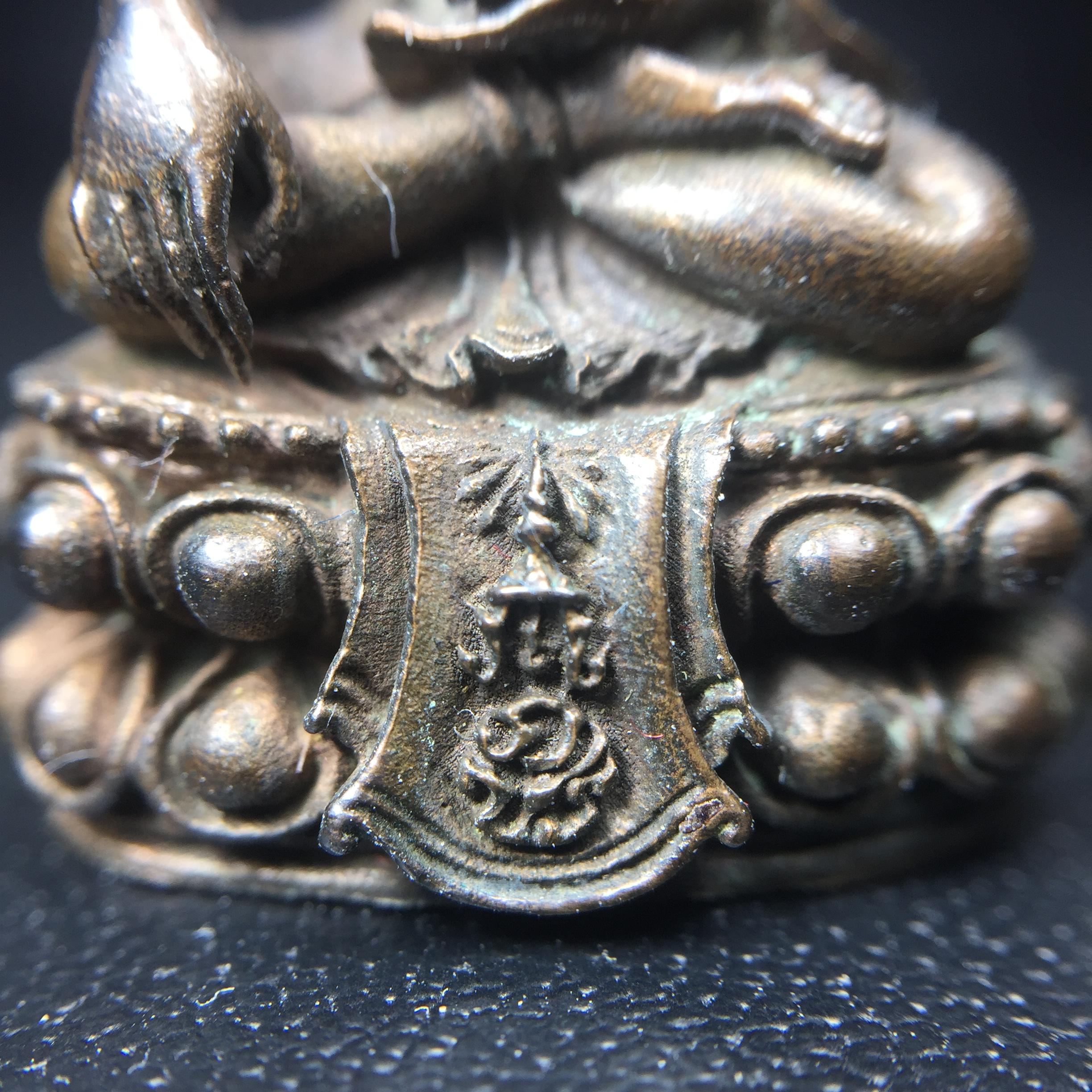 พระกริ่งศิรากาศ ภปร.(วัตถุมงคล"คุ้มเกล้าฯ") โรงพยาบาลภูมิพล เนื้อนวโลหะพิมพ์หน้าไทย (ในหลวงรัชกาลที่9เสด็จเททอง)(พิธีใหญ่)(นิยม)