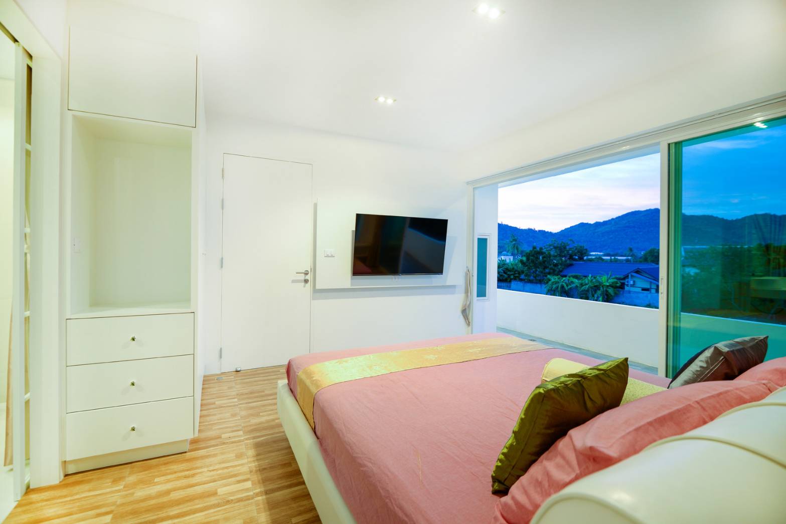 For Rent : Rawai, New Brand Private Pool Villa, 3 bedrooms 4 bathrooms