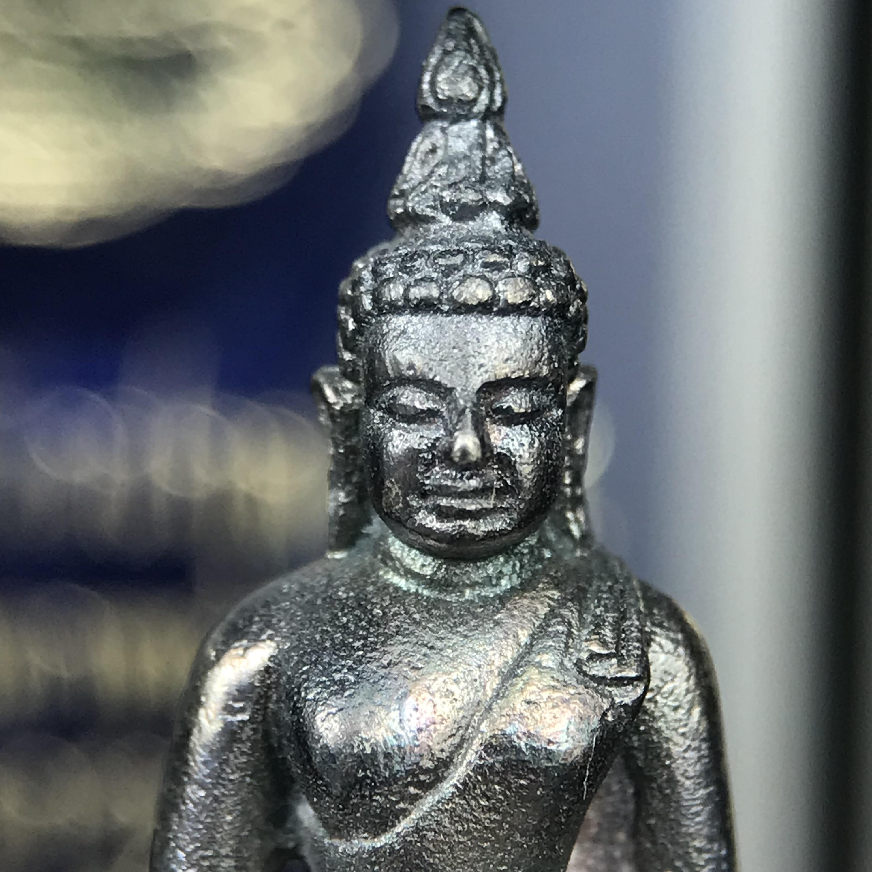 พระกริ่งนวปทุม ภปร.-พระชัยวัฒน์นวปทุม ภปร.-พระกริ่งไพรีพินาศ ภปร. รุ่นแรก วัดปทุมวนาราม ครบชุดเนื้อเงิน ปี2535(ในหลวงรัชกาลที่9เสด็จเททอง)(1ใน3000องค์)หายาก***เก็บทีเดียวครบชุดไปเลยรุ่นนี้ แนะนำ....ตอนนี้หายากแล้ว***