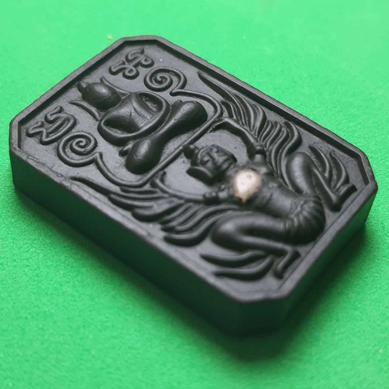 พระเครื่อง หลวงพ่อปาน สีดำ เลี่ยมกรอบ รุ่น กฤษฎาภินิหาร อำนาจ เมตตา แคล้วคลาด ไม่จน พระหลวงพ่อปาน พระแท้ หลวงพ่อปาน