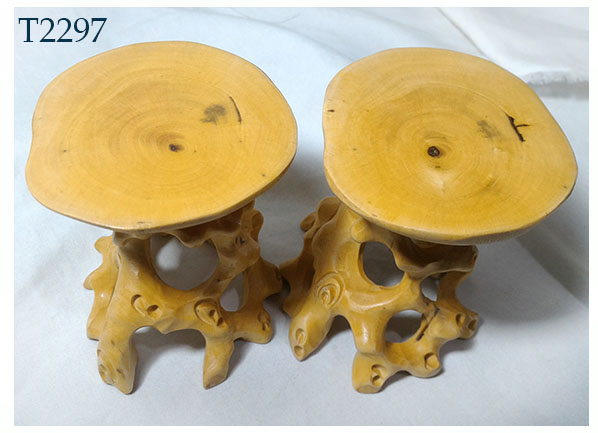 ฐานหรือกี๋ไม้boxwood ทรงรากไม้ อันละ