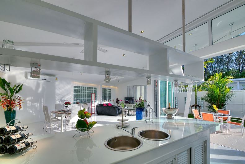 For Rent : Thalang, Luxury Private Pool Villa , 3 bedrooms 3 bathrooms. Garden View.