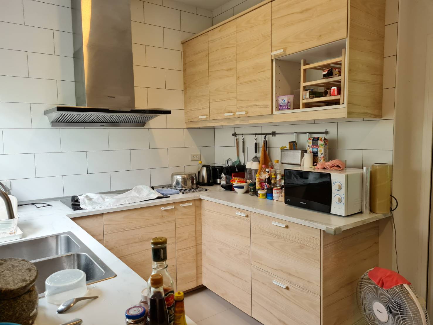 For Rent : 2Story beautiful house with big yard 3 bedroom