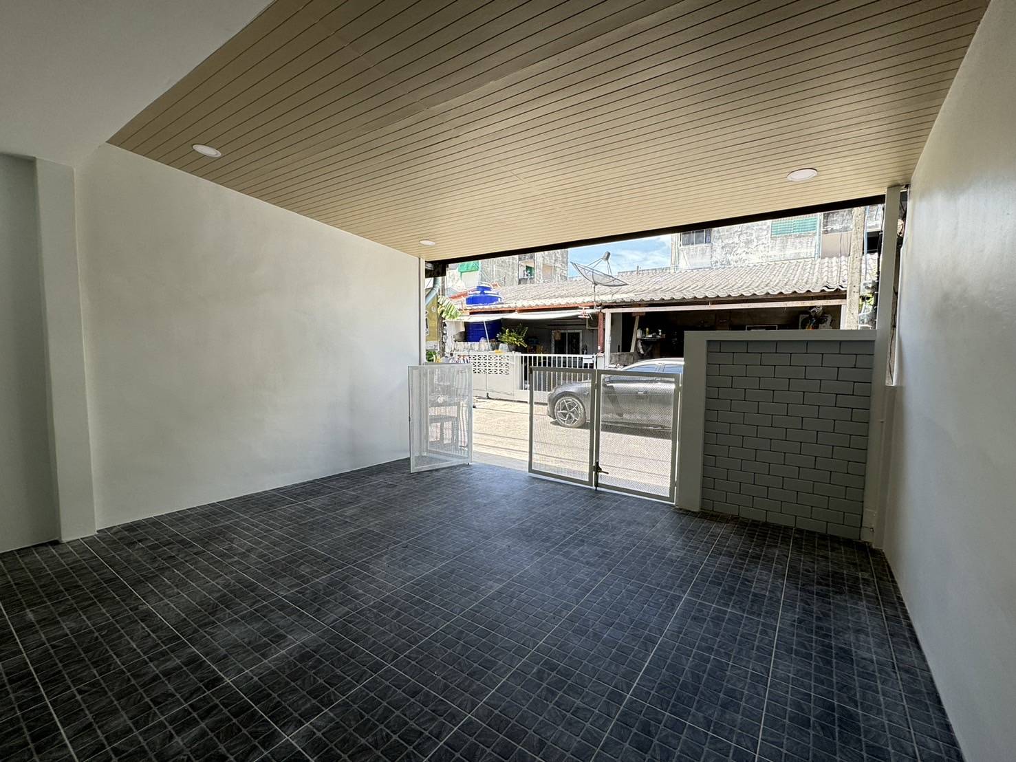 For Sales : Koh-Siray, One-Storey Town House, 2 Bedrooms 1 Bathroom