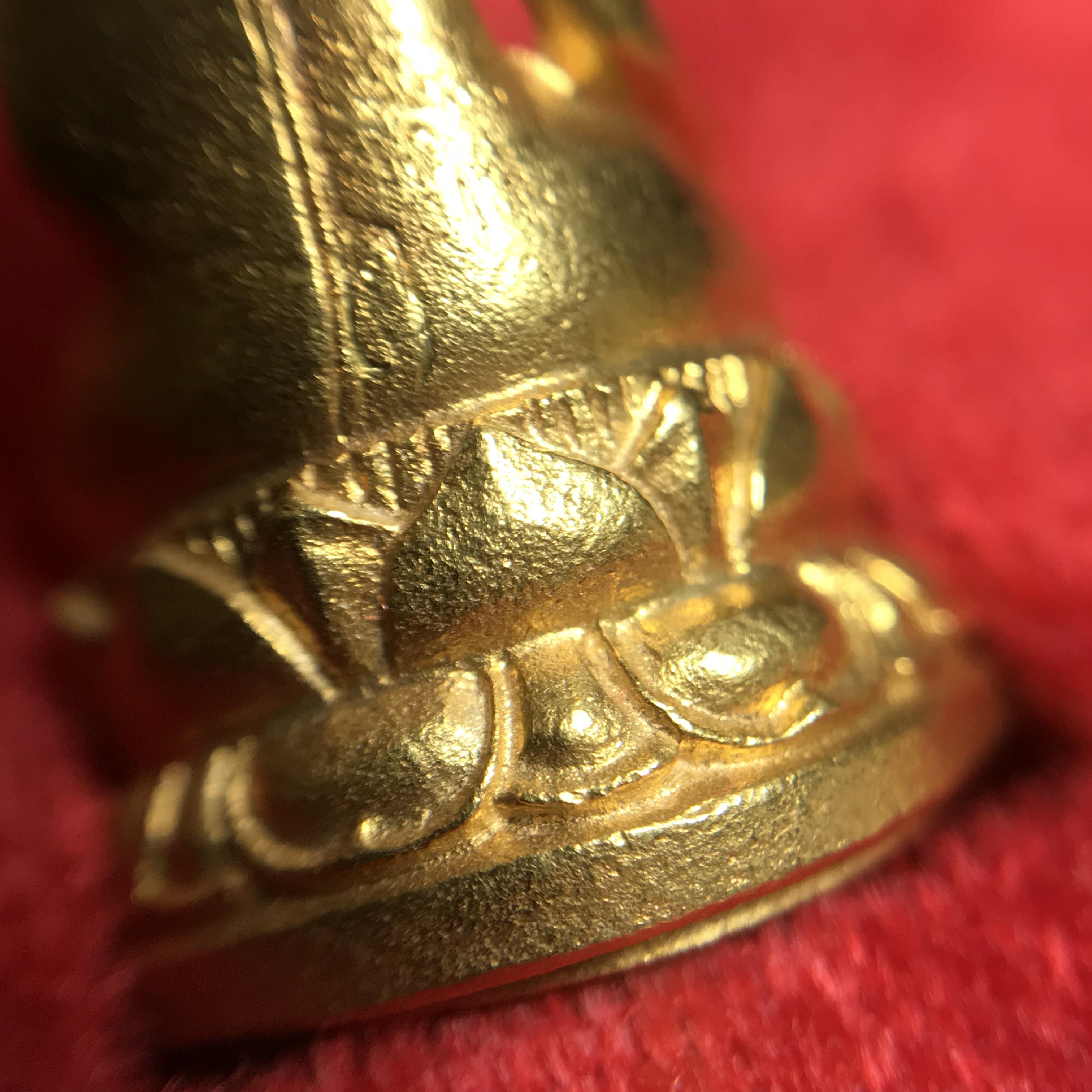 พระกริ่งไพรีพินาศ ภปร. รุ่นแรกของประเทศไทย วัดปทุมวนาราม เนื้อทองคำ ปี2535(ในหลวงรัชกาลที่9เสด็จเททอง)(สภาพสวยเดิมครบสมบูรณ์)หายาก