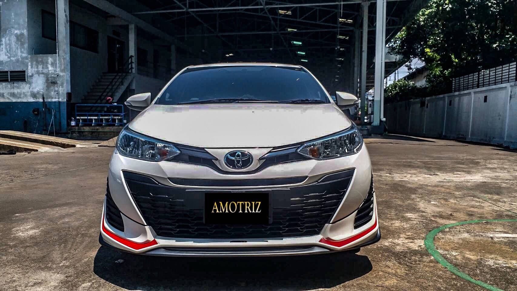 Toyota Yaris ATIV hatchback and sedan bodykits by Amotriz