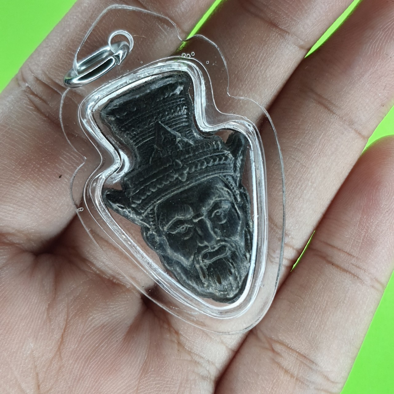 พระเครื่อง พระฤาษีนารอด สีดำทำเก่า เลี่ยมกรอบ รุ่น เมตตา บารมี ค้าขายดี มีโชคลาภ ฤาษี ฤาษีนารอท พระแท้ พระฤาษีนารอดแท้ พระฤาษีนารอดของแท้