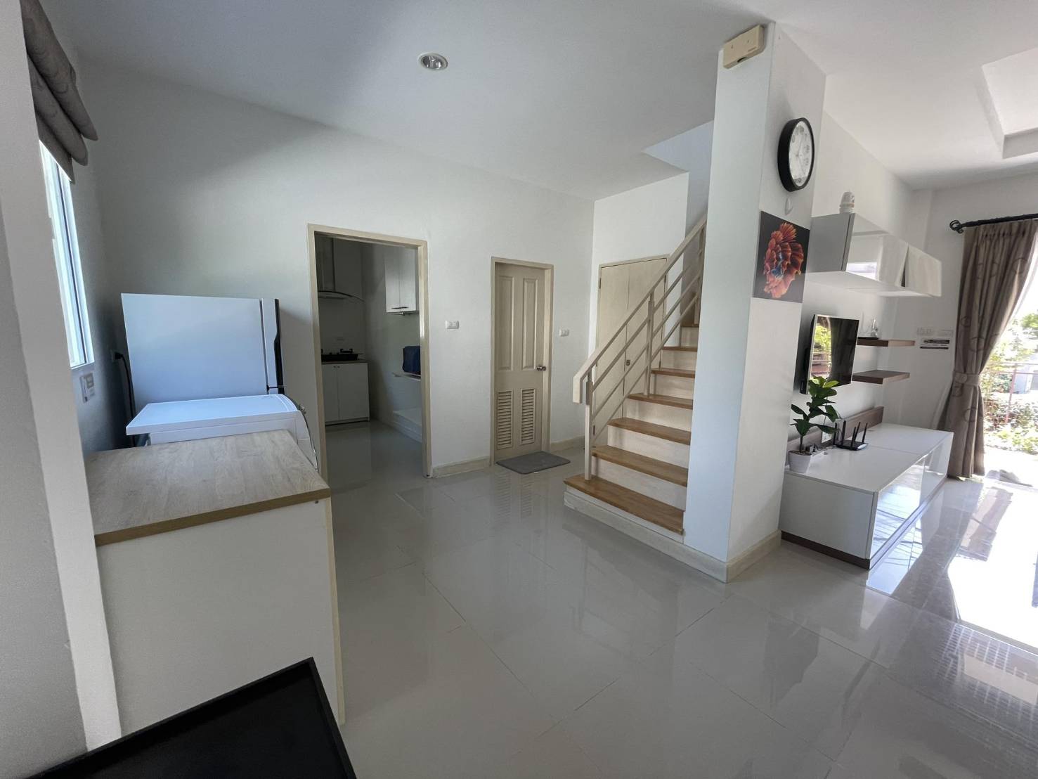 For Rent : Pakhlok, 2-story detached house, 3 Bedrooms 2 Bathrooms