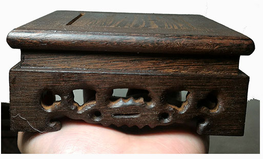 ฐานหรือกี๋ไม้ สี่เหลี่ยมเล็ก หน้าท๊อป 10cm อันละ