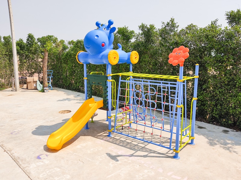 เครื่องเล่นสนามกลางแจ้งชุด Kitty and Hippo Funny House