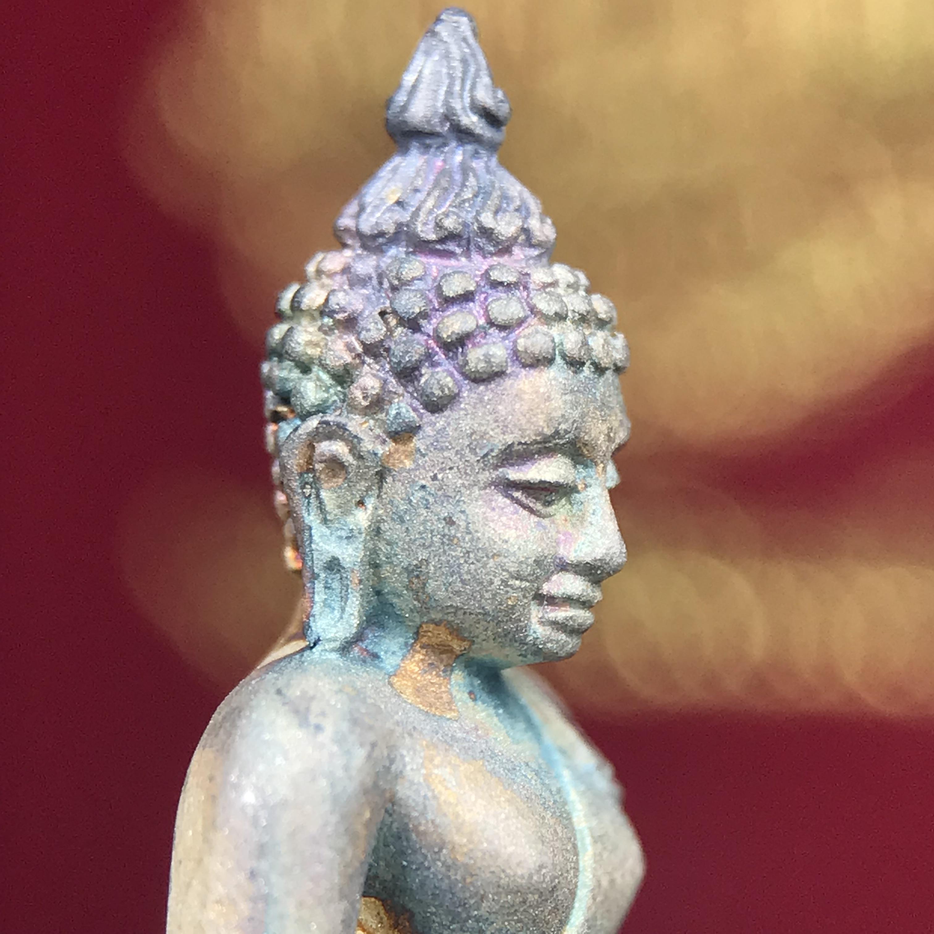 พระกริ่งไพรีพินาศ ตรากาญจนาภิเษก วัดบวรนิเวศวิหาร ที่ระลึกในหลวงรัชกาลที่9 ครองสิริราชสมบัติครบ 50ปี เนื้อเงิน(สภาพผิวเดิมขึ้นสีรุ้งธรรมชาติสวยแบบนิยม)(เสน่ห์พระเนื้อเงินสีสันที่ธรรมชาติสรรค์สร้าง)เข้มขลังทรงอานุภาพยิ่งใหญ่ กำราบศัตรูพ่ายสิ้น พระไพรีพินาศ