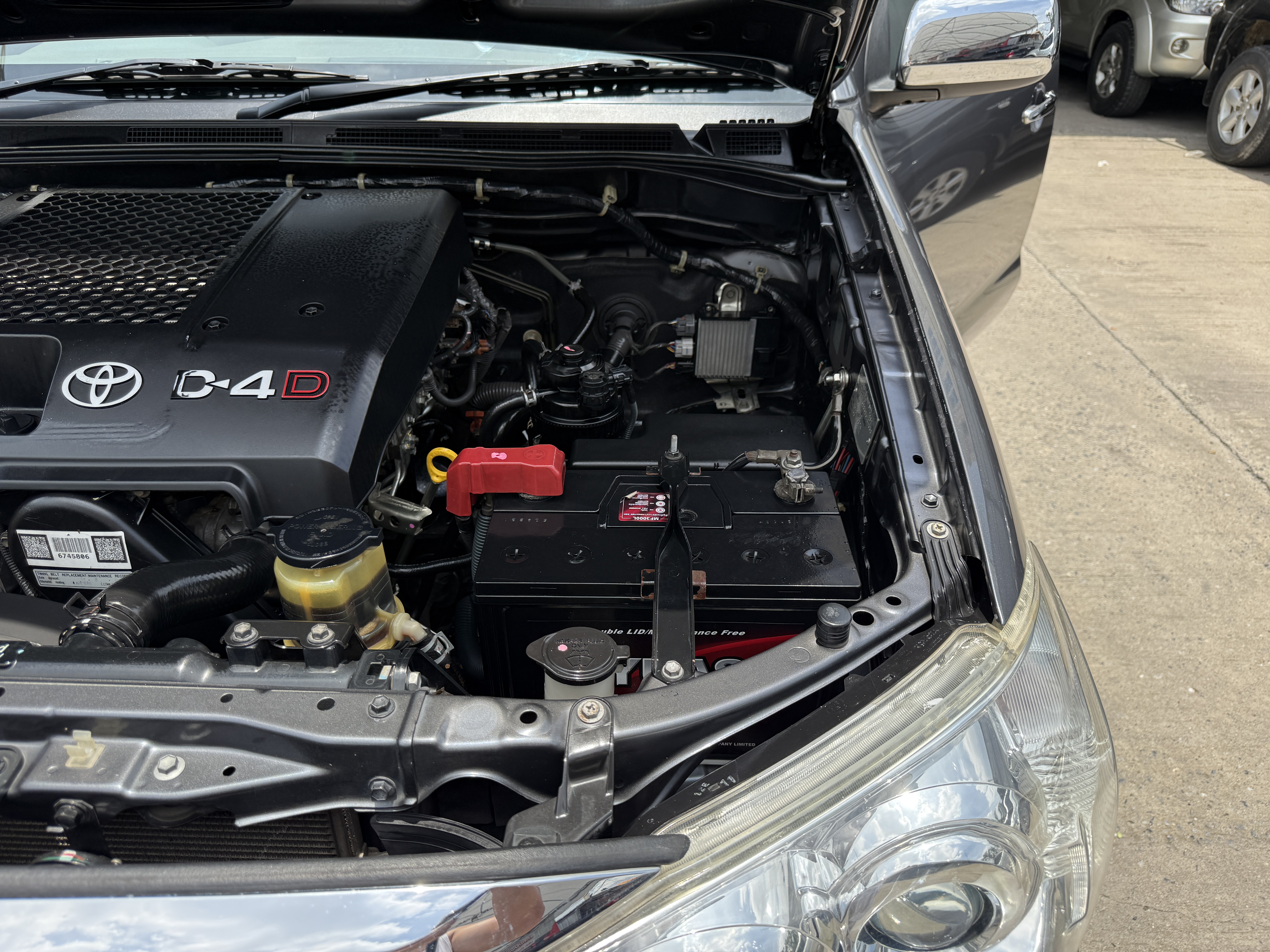 Toyota Fortuner 3.0 V 2WD At 2011 เทาดำ