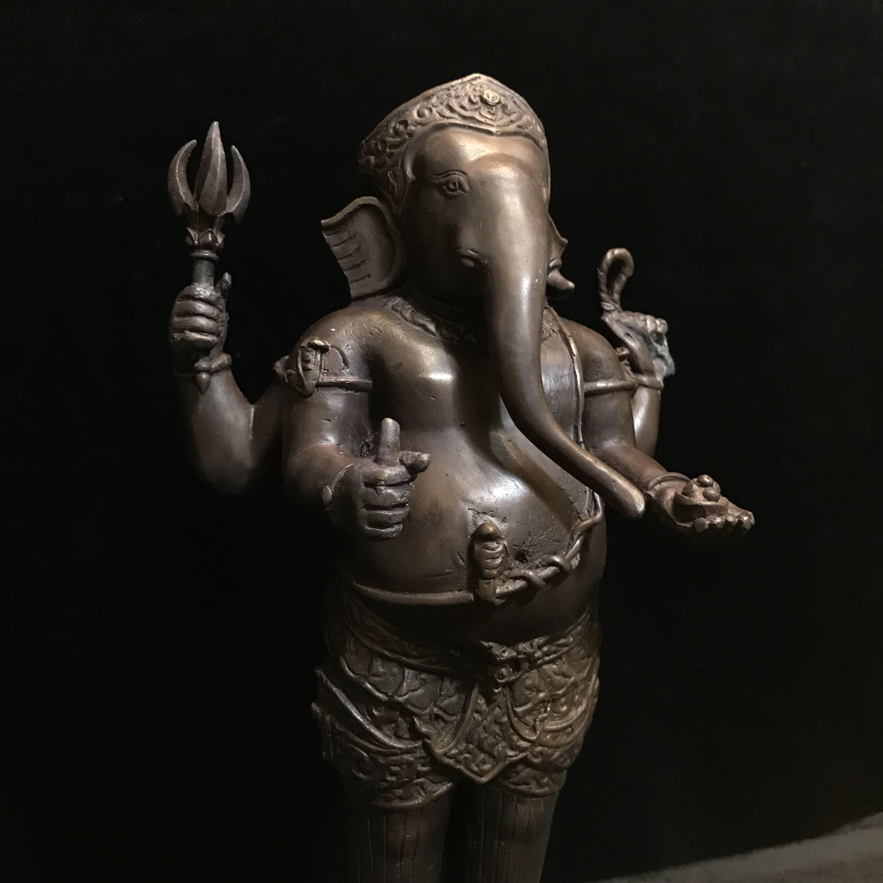 พระพิฆเนศ รุ่นครบรอบ100 ปี กรมศิลปากร ปี2556 ขนาดบูชา ปางประทานพร(องค์ยืน)สูง 10 นิ้วครึ่ง No.3109