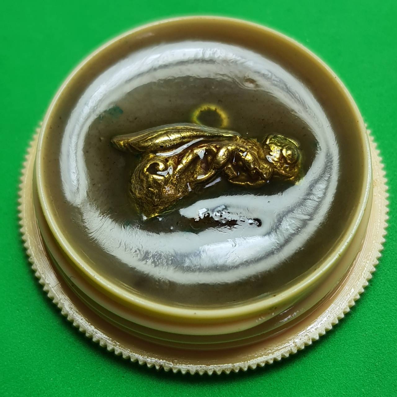 ของนำโชค สีผึ้งต่อเงินต่อทอง เรียกทรัพย์ สีผึ้งแท้ สีผึ้งของแท้ สีผึ้งโชคลาภ สีผึ้งค้าขาย