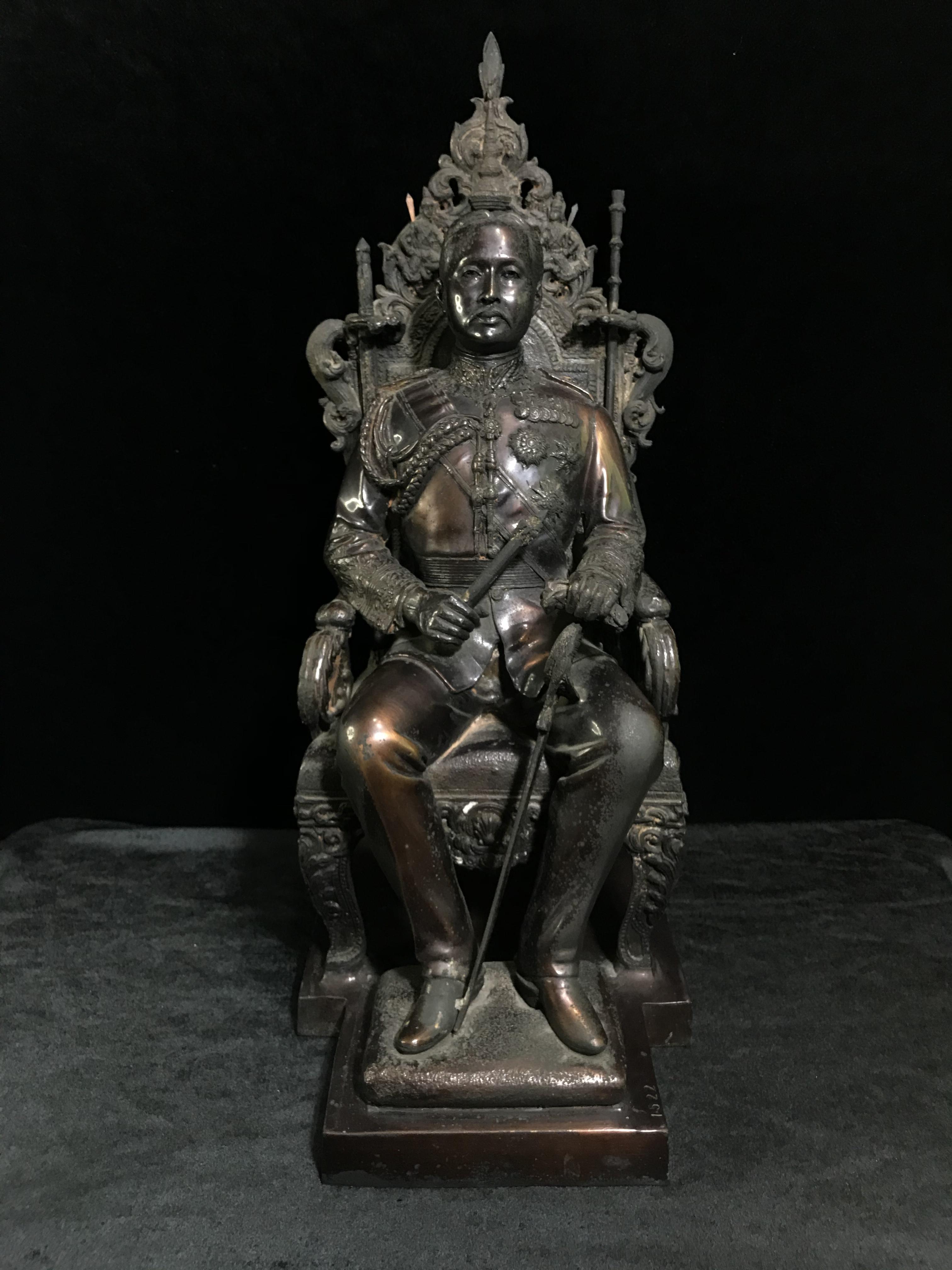 พระบรมรูปจำลองรัชกาลที่5 ครบ99ปี โรงเรียนนายร้อย จปร. จ.นครนายก ปี2529(ในหลวงร.9เสด็จในพิธี)