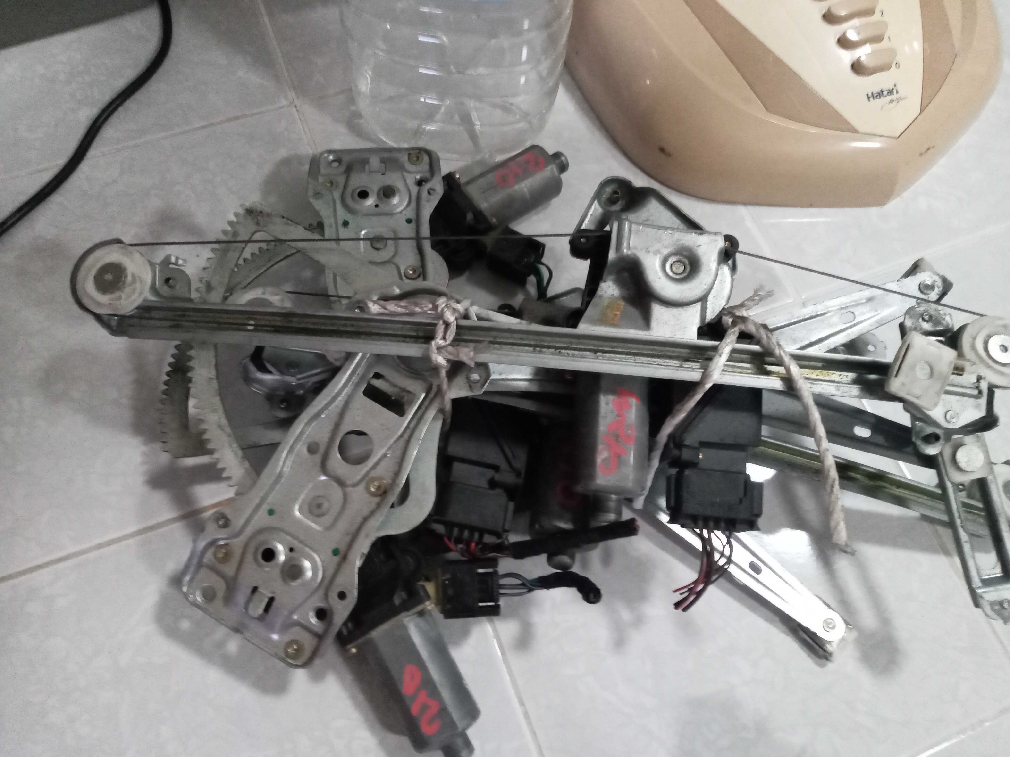 รางกระจกพร้อมมอเตอร์BENZ W210