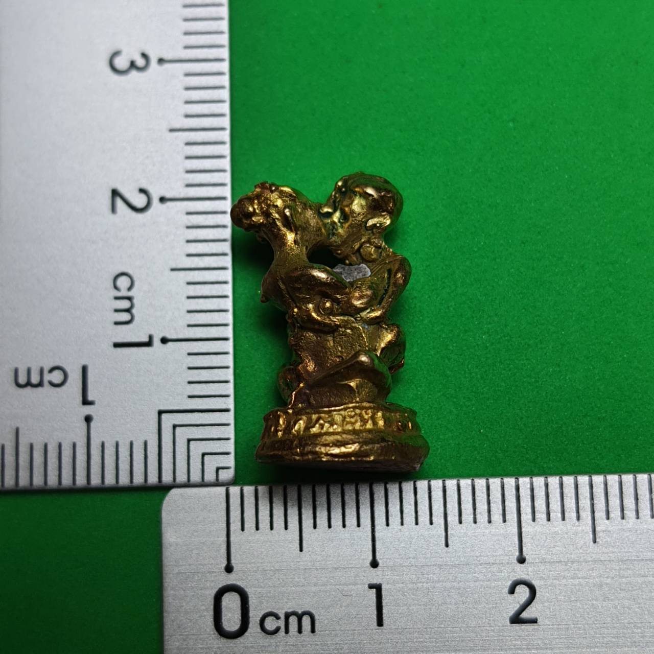 ของเสน่ห์ อิ่นนั่งกอดกัน อิ่นคู่รัก อิ่นคู่ อิ่นแท้ อิ่นรัก อิ่น