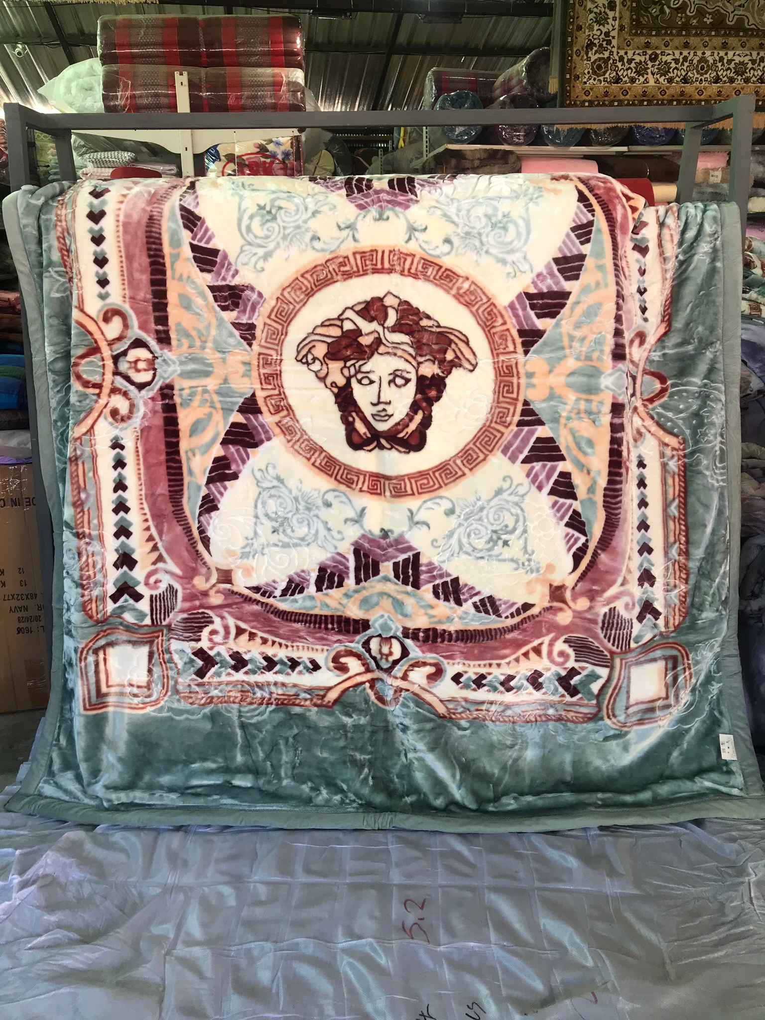 ผ้าห่มขนมิ้ง ขนาด 6 ฟุต