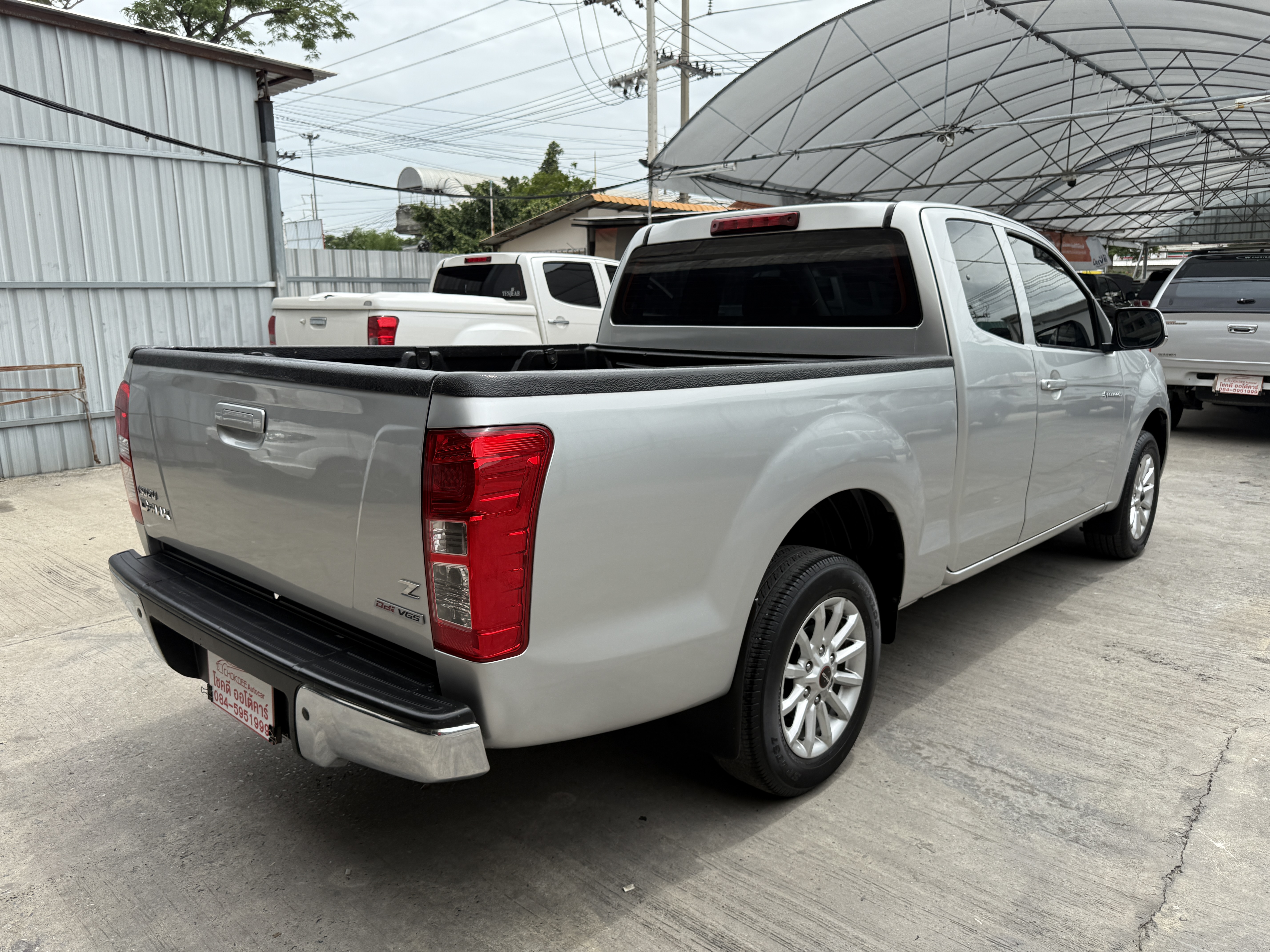 Isuzu Dmax All New Cab 2.5 Vgs Z 2015 เงิน