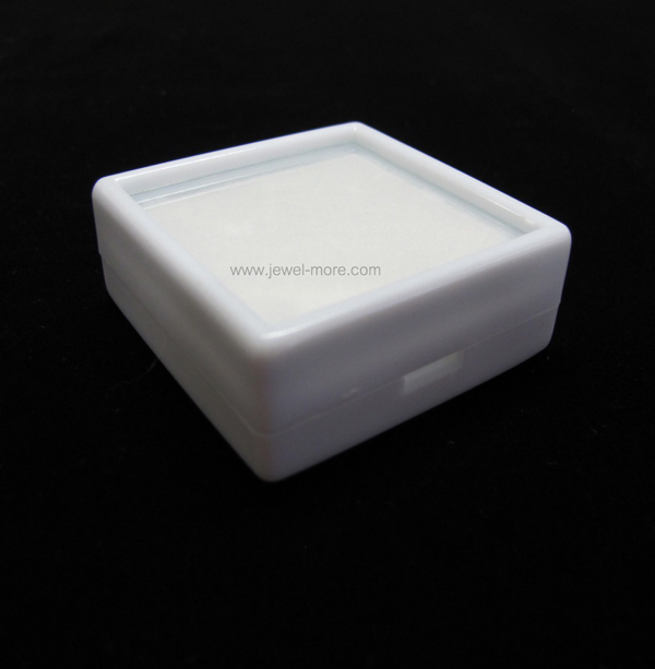 (20กล่อง)กล่องพลาสติกใส่พลอยหรือเพชร ฝาใส 5x5 cm สีขาว ไส้ผ้ากำมะหยี่ขาว
