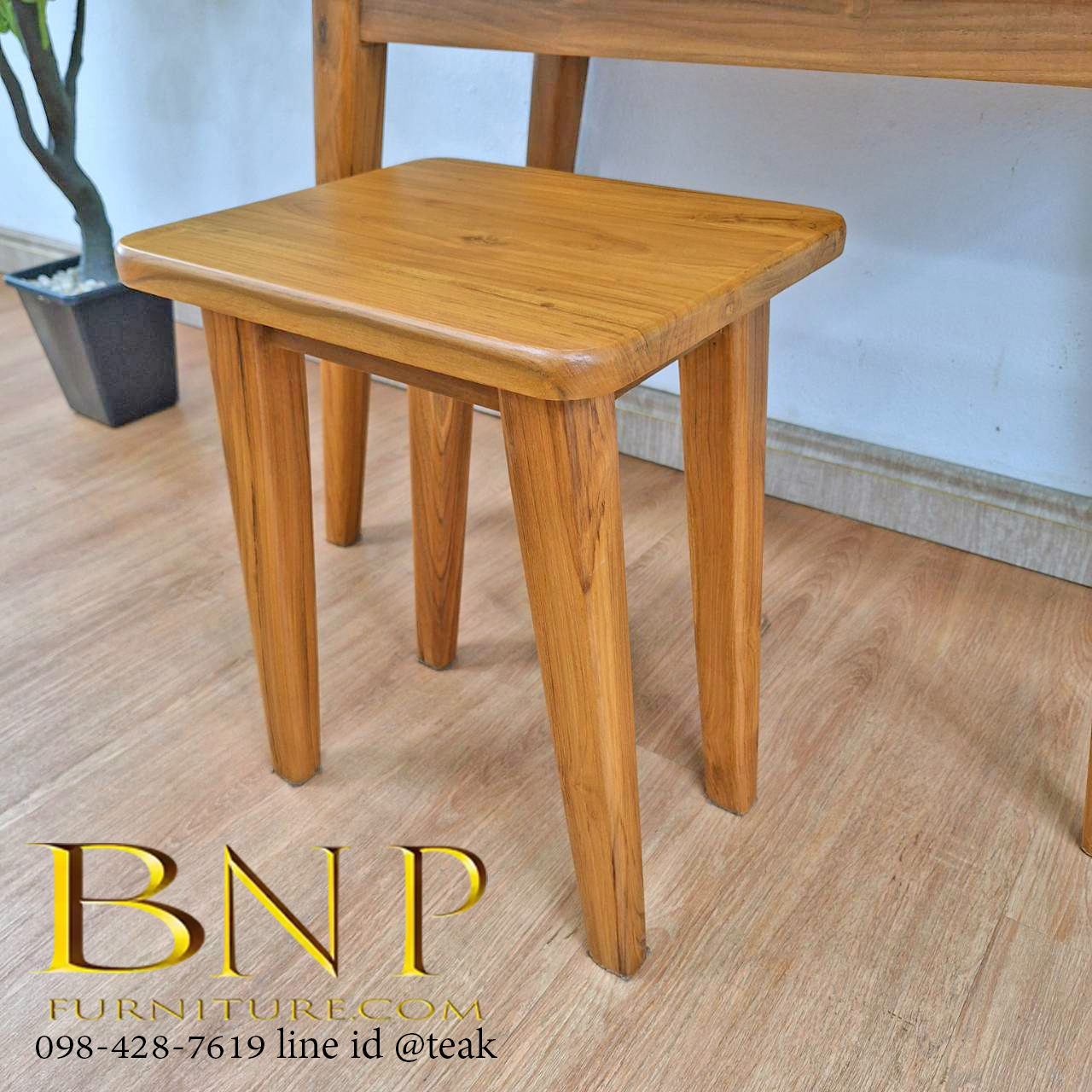 โต๊ะเครื่องแป้งโมเดิร์นไม้สัก รุ่น ออธัม