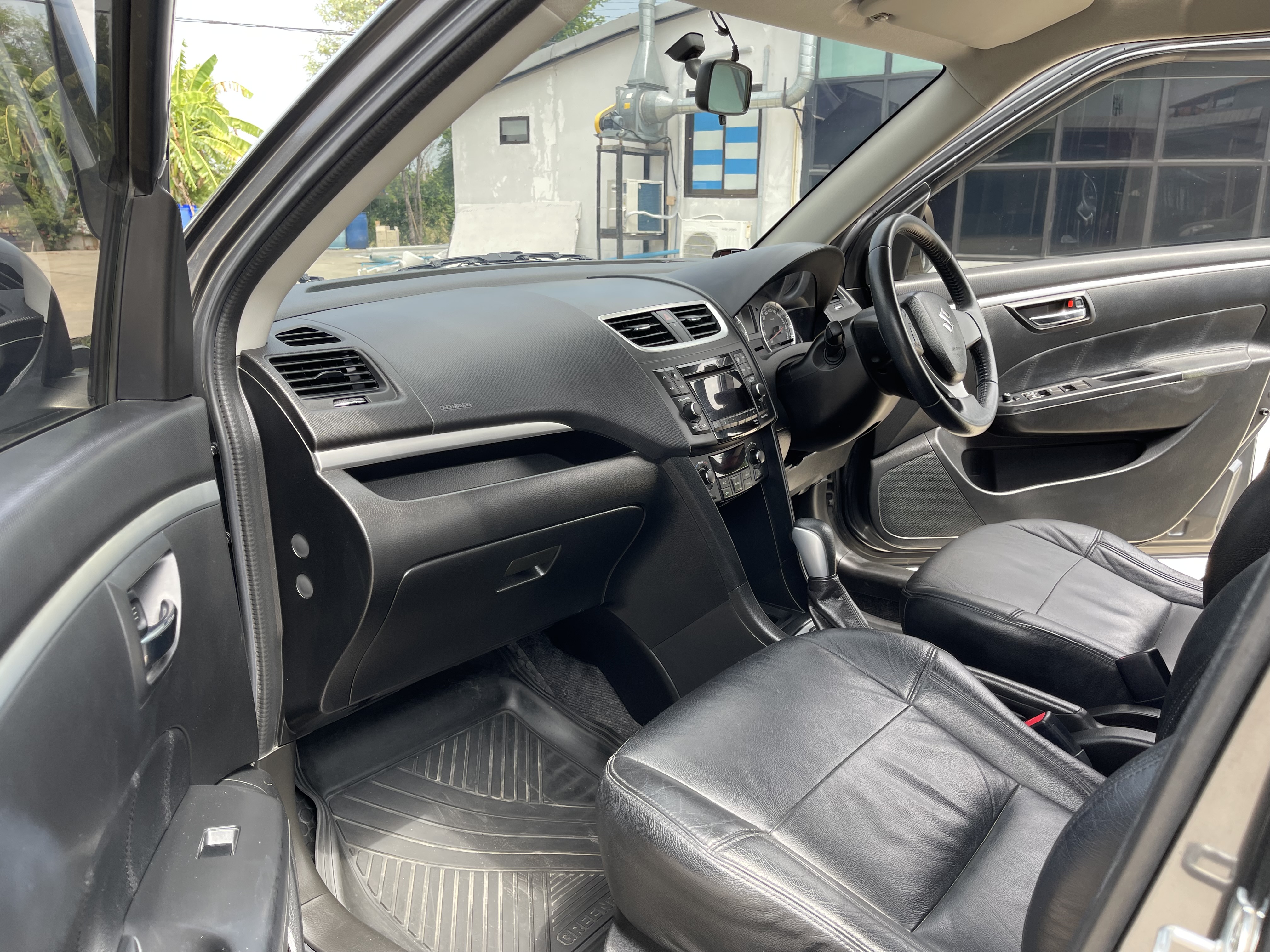 Suzuki Swift 1.2 GLX At 2015 เทาดำ