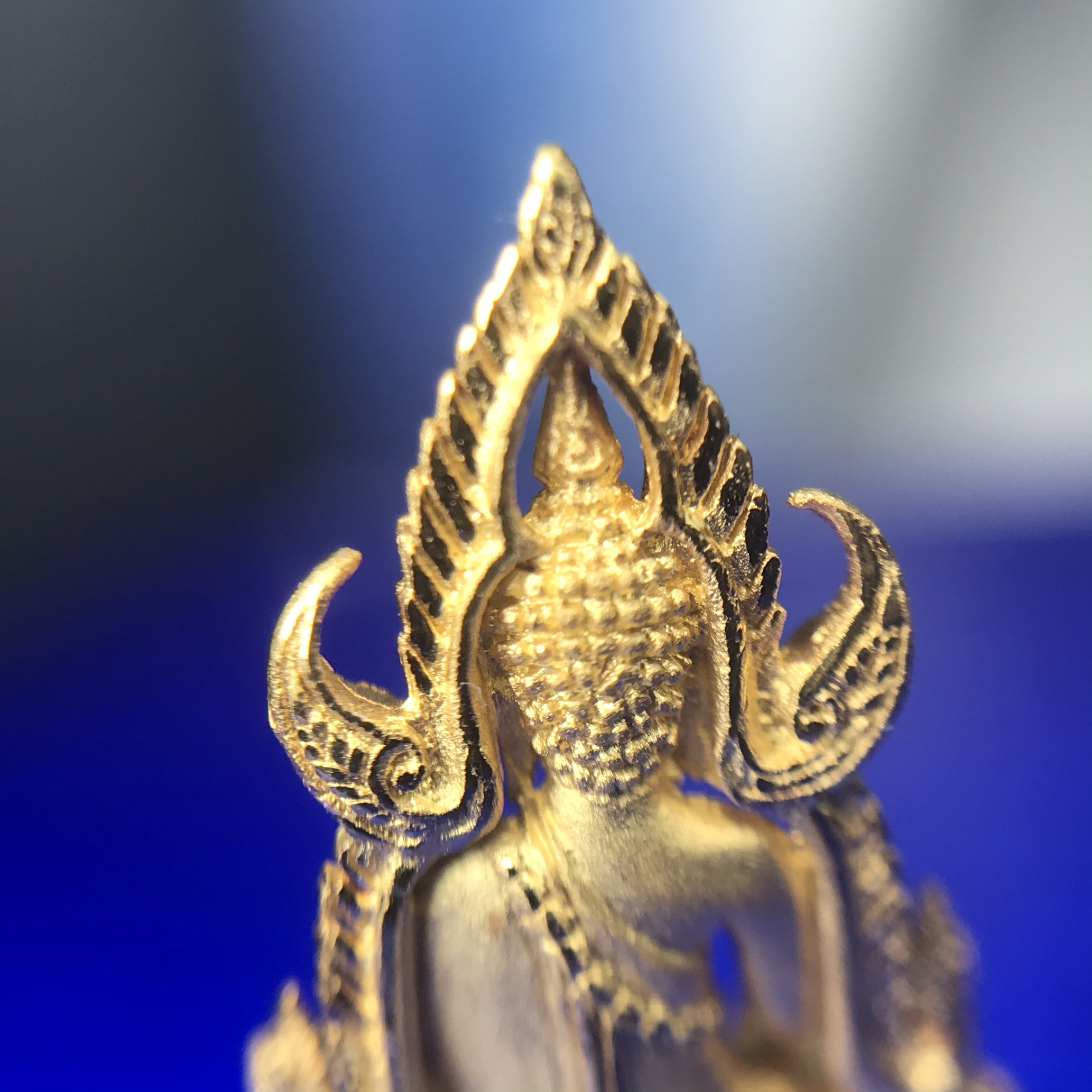 พระพุทธชินราช ภปร. โครงการ เพราะแผ่นดินนี้คือแผ่นดินเกิด ปี2551 เนื้อทองคำ 96.5%(น้ำหนัก 2.6 กรัม) ขนาดหน้าตัก1/4นิ้ว (สวยงามทรงคุณค่าหายาก)1 ใน 5000องค์