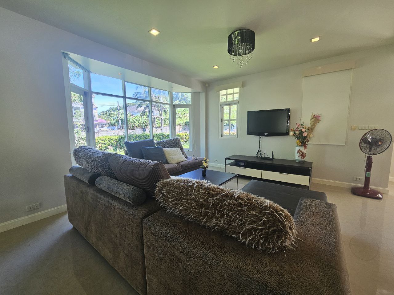 For Rent : Kathu, Private House, 3 bedrooms 3 Bathrooms, Garden View