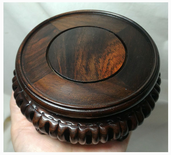 กี๋หรือฐานไม้สไตล์จีน ท๊อปกลม 9.3CM