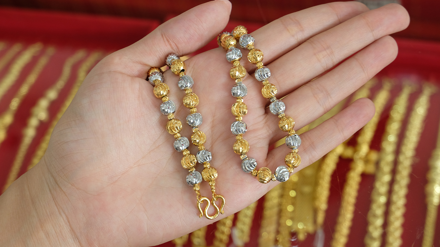 สร้อยคอ 2 กษัตริย์ ลายริ้วฟักทอง 4 บาท