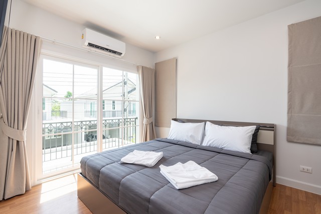 For Rent : Pakhlok, 2-Story Twin House, 3 bedrooms 3 bathrooms