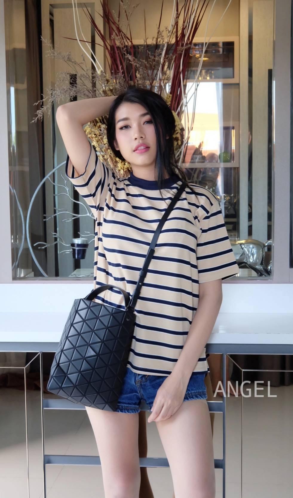 คอกลมริ้วโอเวอร์