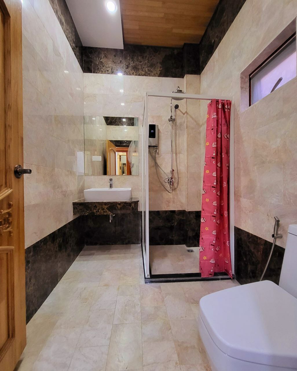 For Rent : Rawai, Naiharn Private Pool Villa, 4 bedrooms 5 Bathrooms