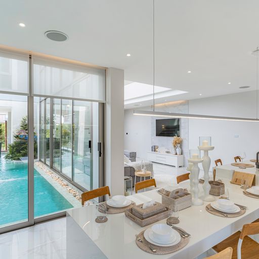 For Sales : Cherngtalay, 3-Storey Private Pool Villa @soi Pasak 8, 3 Bedrooms, 3 Ensuite bathrooms