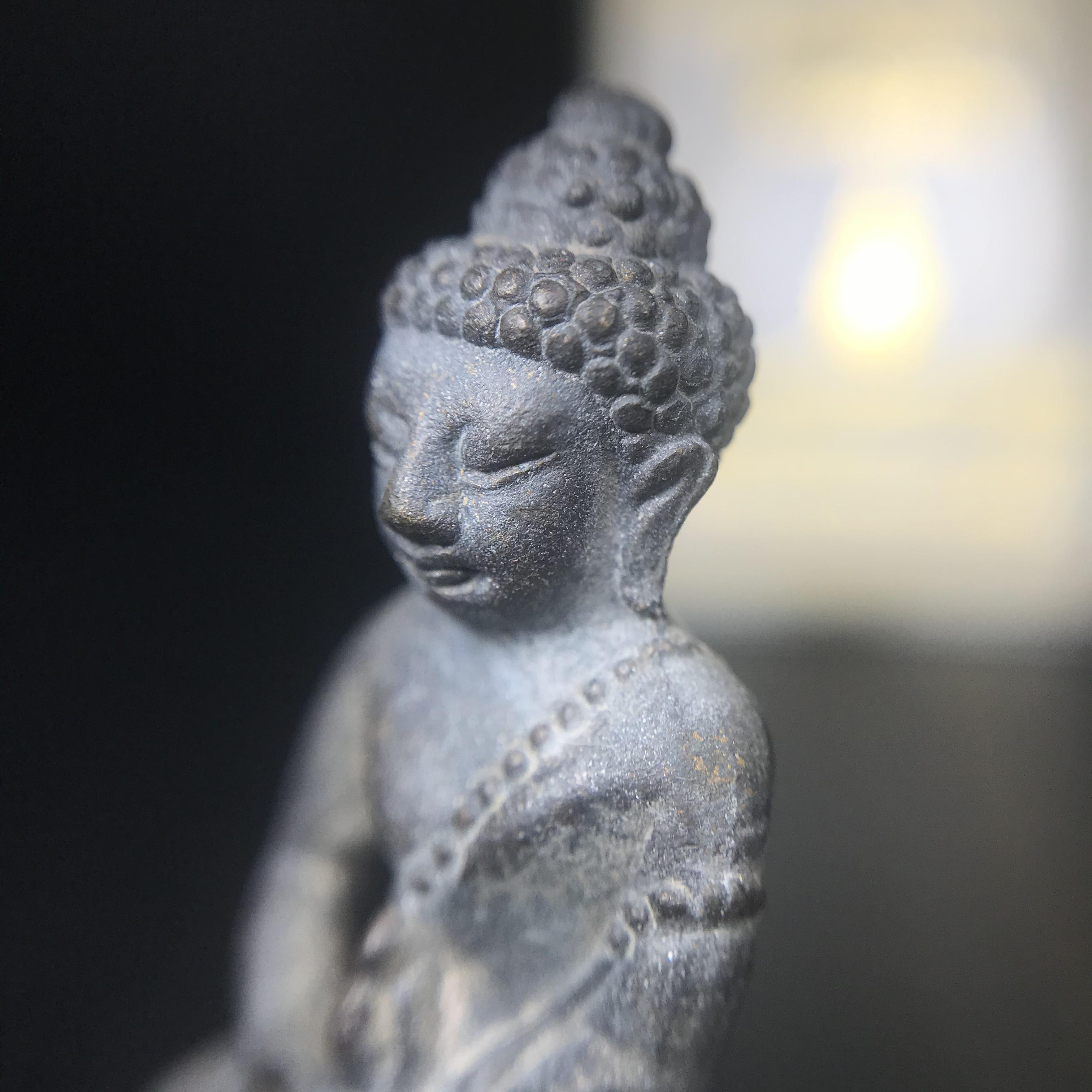 พระกริ่งชินบัญชรฉลองพระชันษา 100 ปี สมเด็จพระญาณสังวร วัดบวรนิเวศวิหาร ปี 2556 เนื้อนวโลหะผสมทองคำก้นทองแดง พิธีใหญ่ มวลสารเด่น นิยม(1 ใน 2556 องค์)