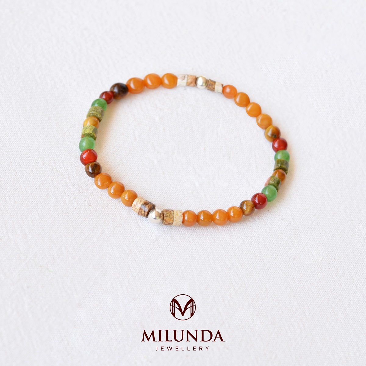 กำไลหินเสริมทรัพย์มั่งคั่ง ผู้ที่เกิดวันพฤหัสบดีมี 4 แบบ