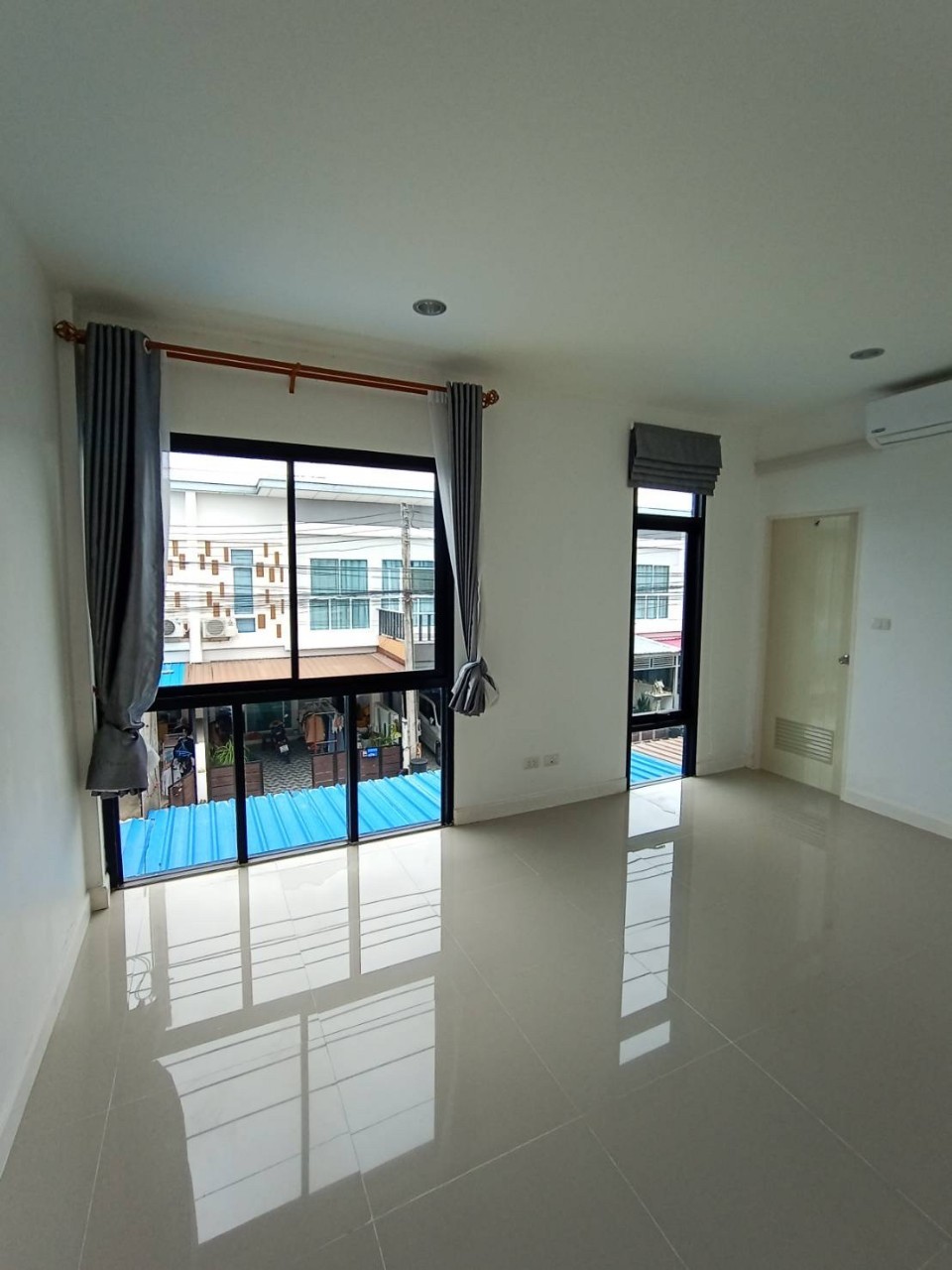 For Sales: Pakhlok, Sucharee Village Phuket, 3 bedrooms 2 bathrooms, 22.4 sqw.