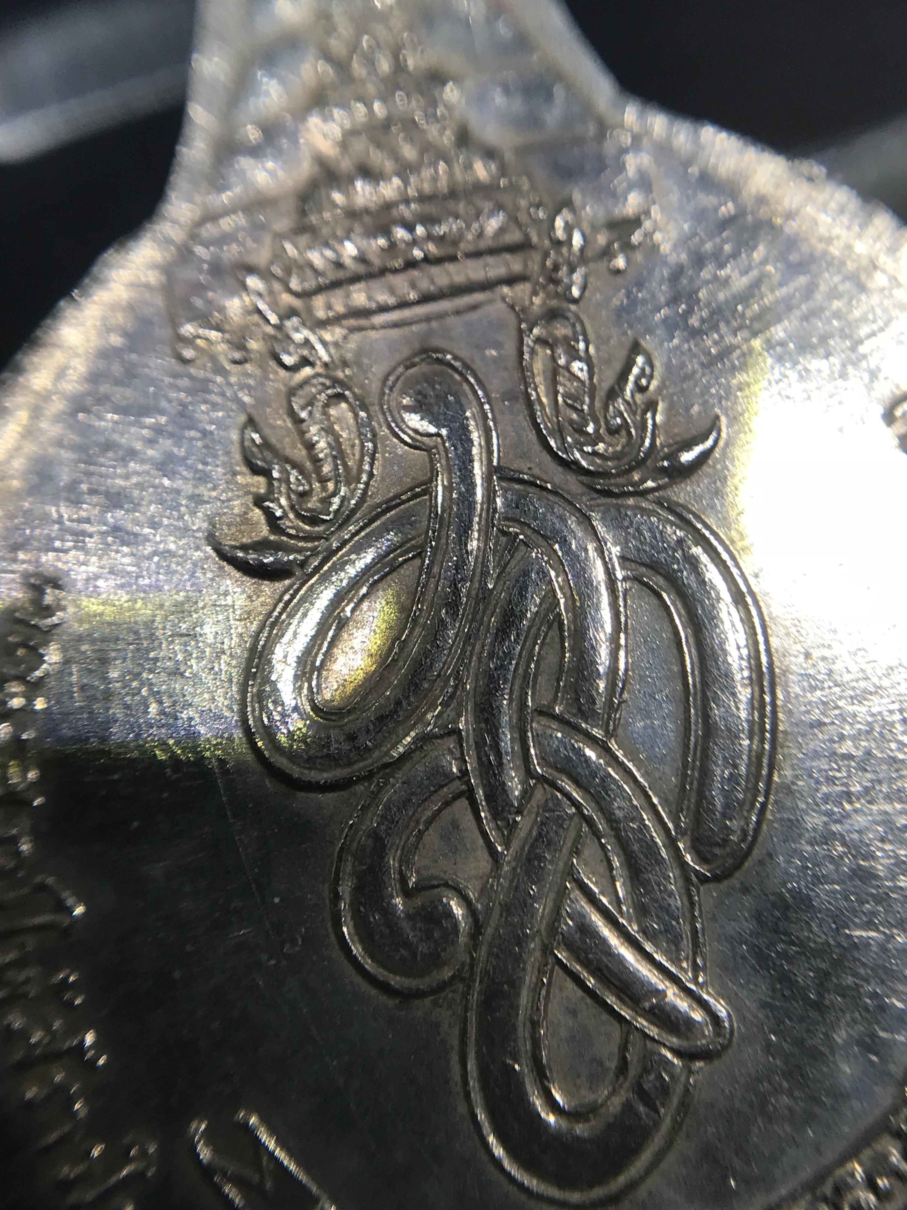 เหรียญพระชัยหลังช้าง หลัง สก. ปี 2535 เนื้อเงินพร้อมกล่อง พิธีใหญ่ สภาพสวยเดิมๆ หายากมาก