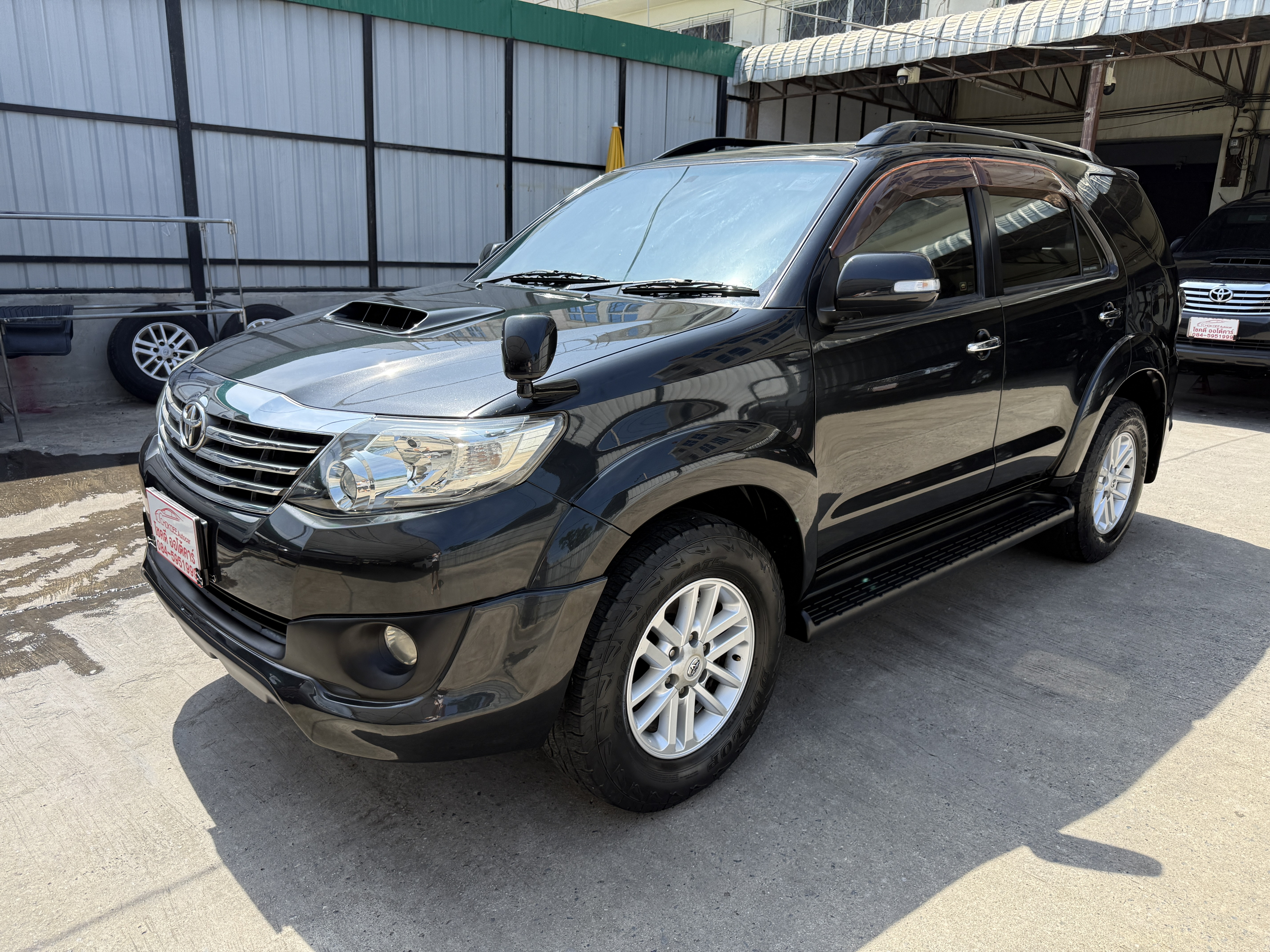 Toyota Fortuner Champ 3.0 V Navi 2WD At 2014 ดำ