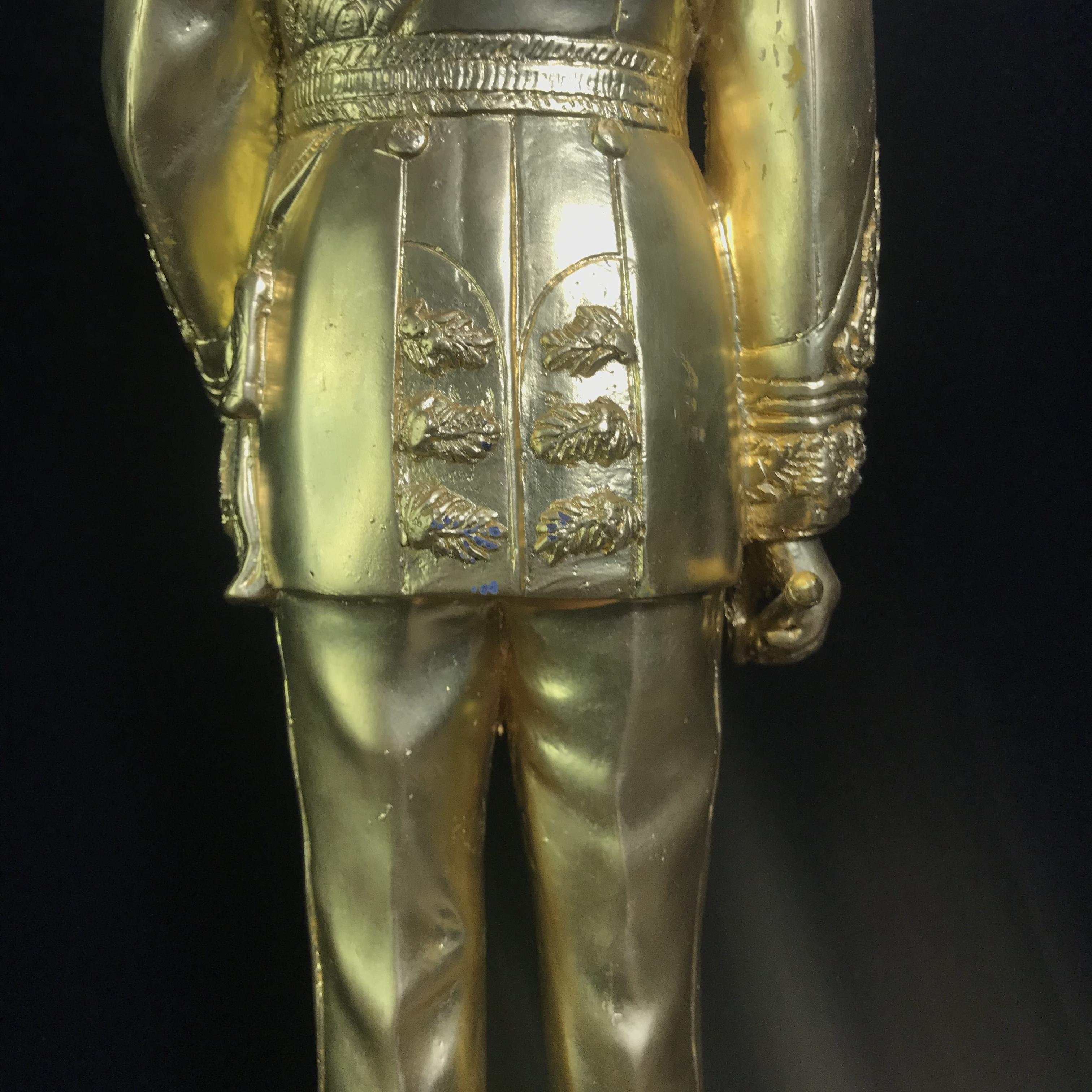 พระบรมรูปหล่อในหลวงรัชการที่ 9 โดยพระบรมราชานุญาต ที่ระลึกโครงการจัดสร้างโรงพยาบาลราชพิพัฒน์ ในมหามงคลวโรกาสพระราชพิธีกาญจนาภิเษก ทรงครองสิริราชสมบัติครบ 50 ปี พ.ศ.2539 (พิธีใหญ่ปลุกเสกวัดพระแก้ว)
