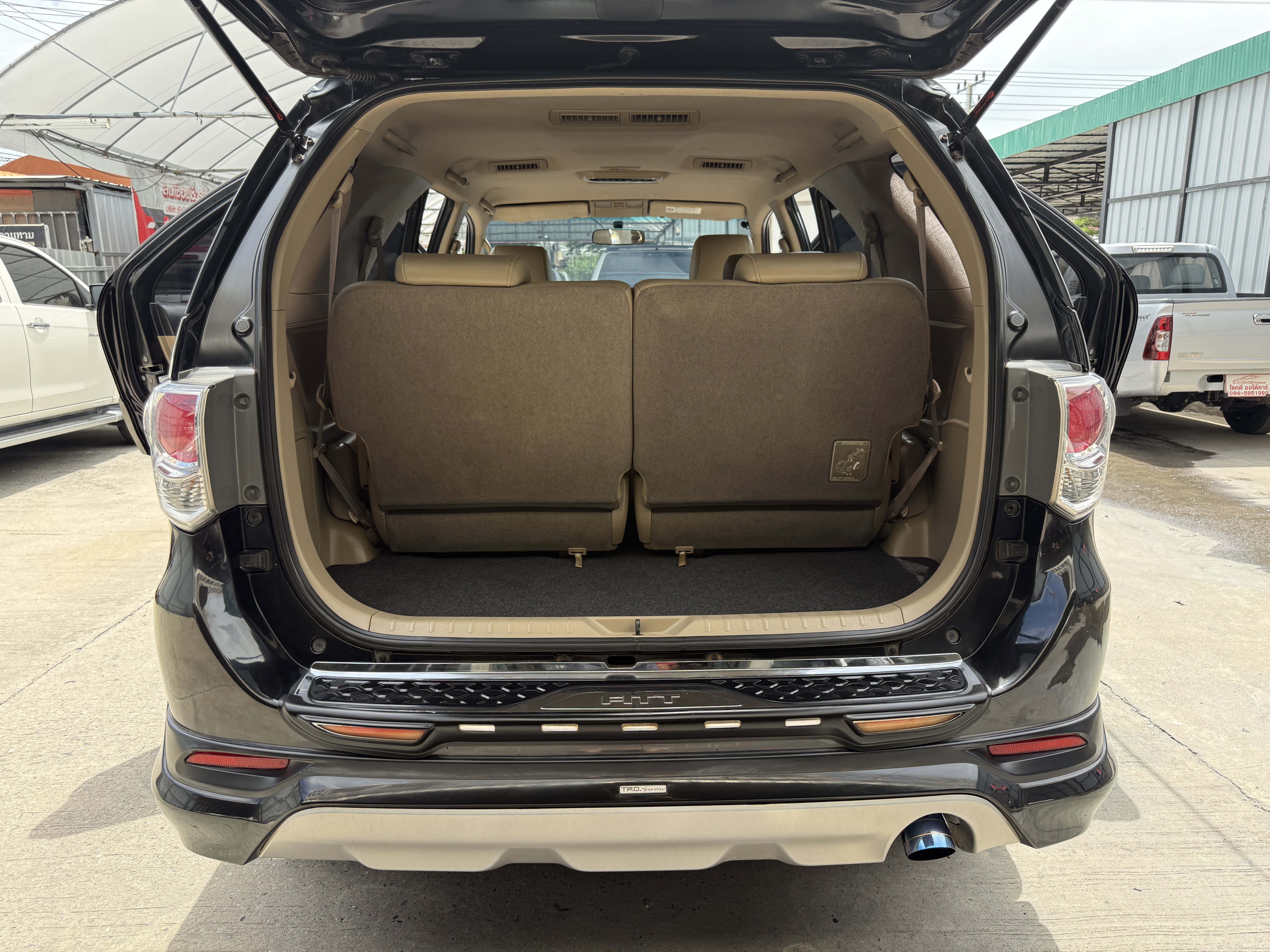 Toyota Fortuner Champ 3.0 V 4WD TRD Sportivo At 2012 ดำ