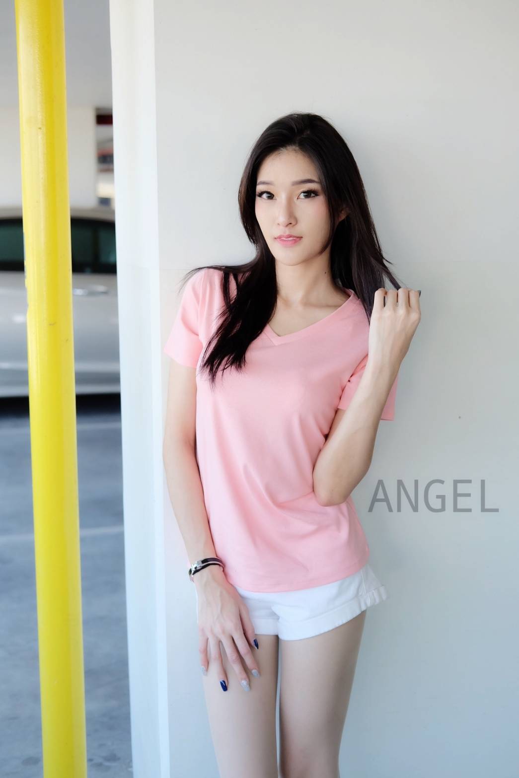 คอวีแขนสั้น