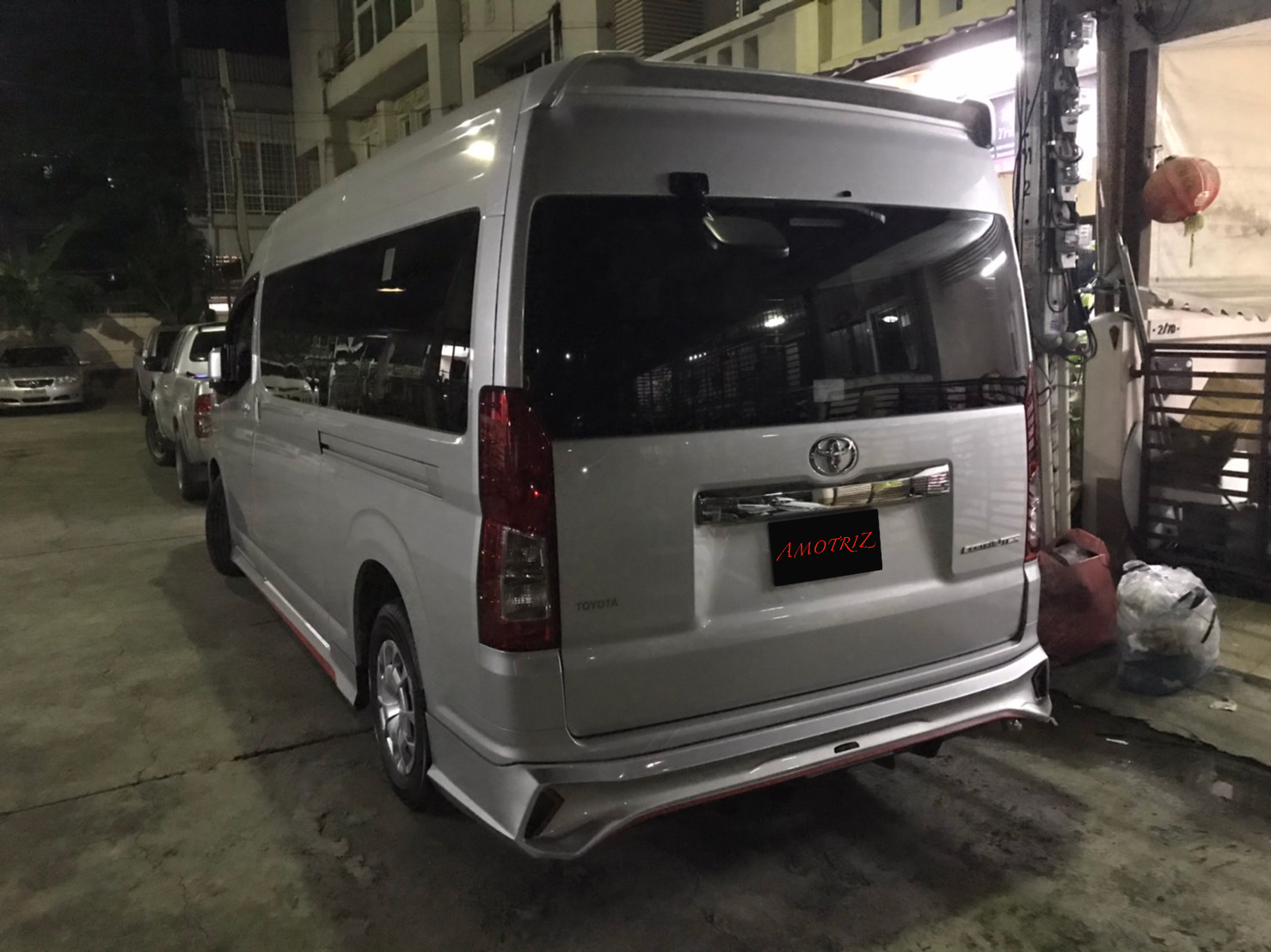 Toyota Commuter 2019 V.1 bodykits by Amoriz