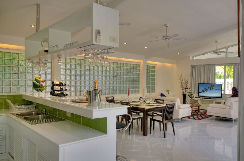 For Sales : Thalang, 5 Luxury Private Pool Villa , 23 bedrooms 17 bathrooms. 1,550 SQ.M.